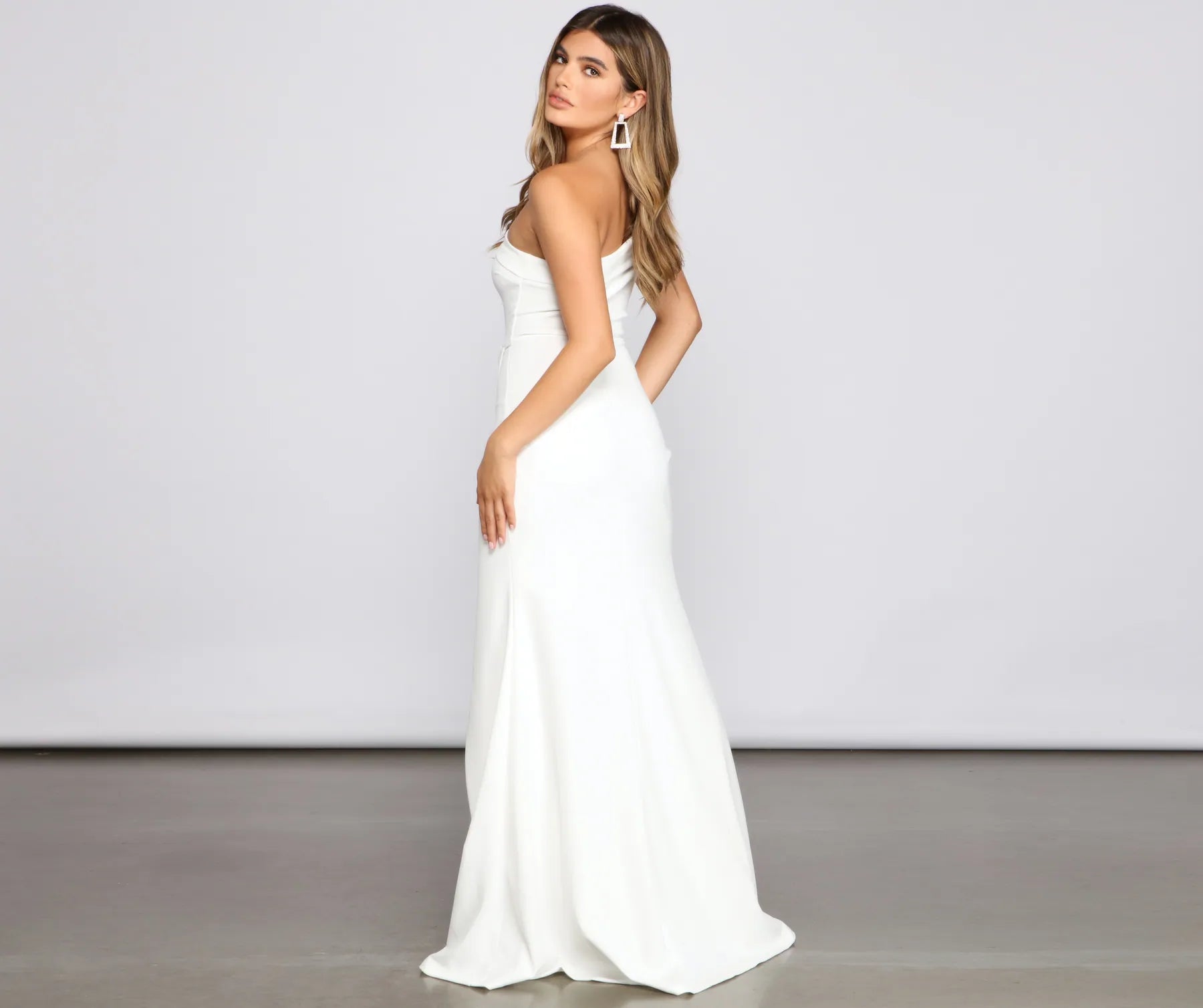 Susana Asymmetric Off-Shoulder Mermaid Dress - WHITE