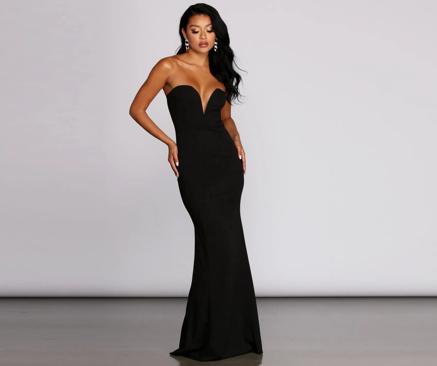 Sharon Wired V Dress - BLACK