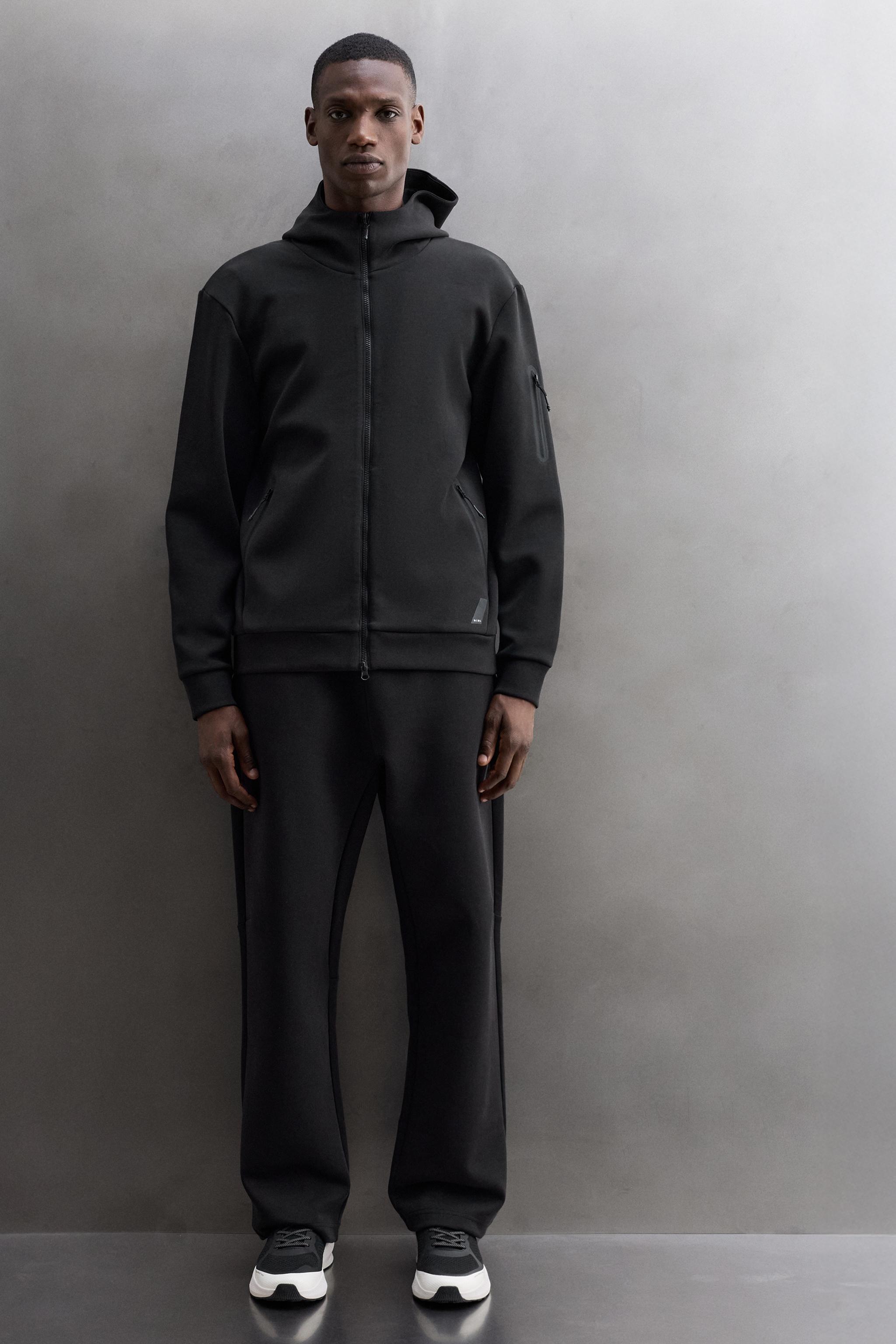 TECHNICAL ZIP-UP HOODIE - Black