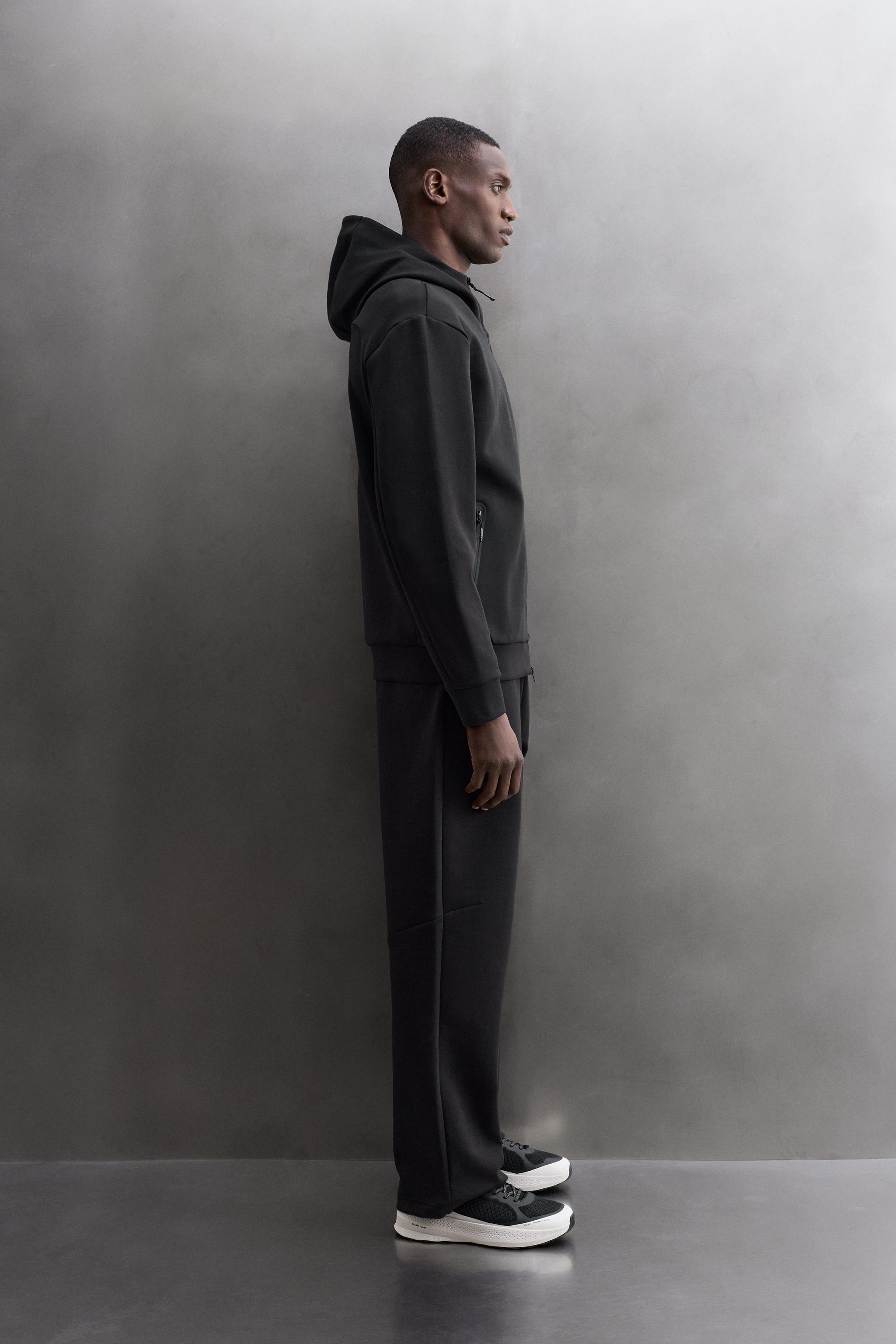 TECHNICAL ZIP-UP HOODIE - Black