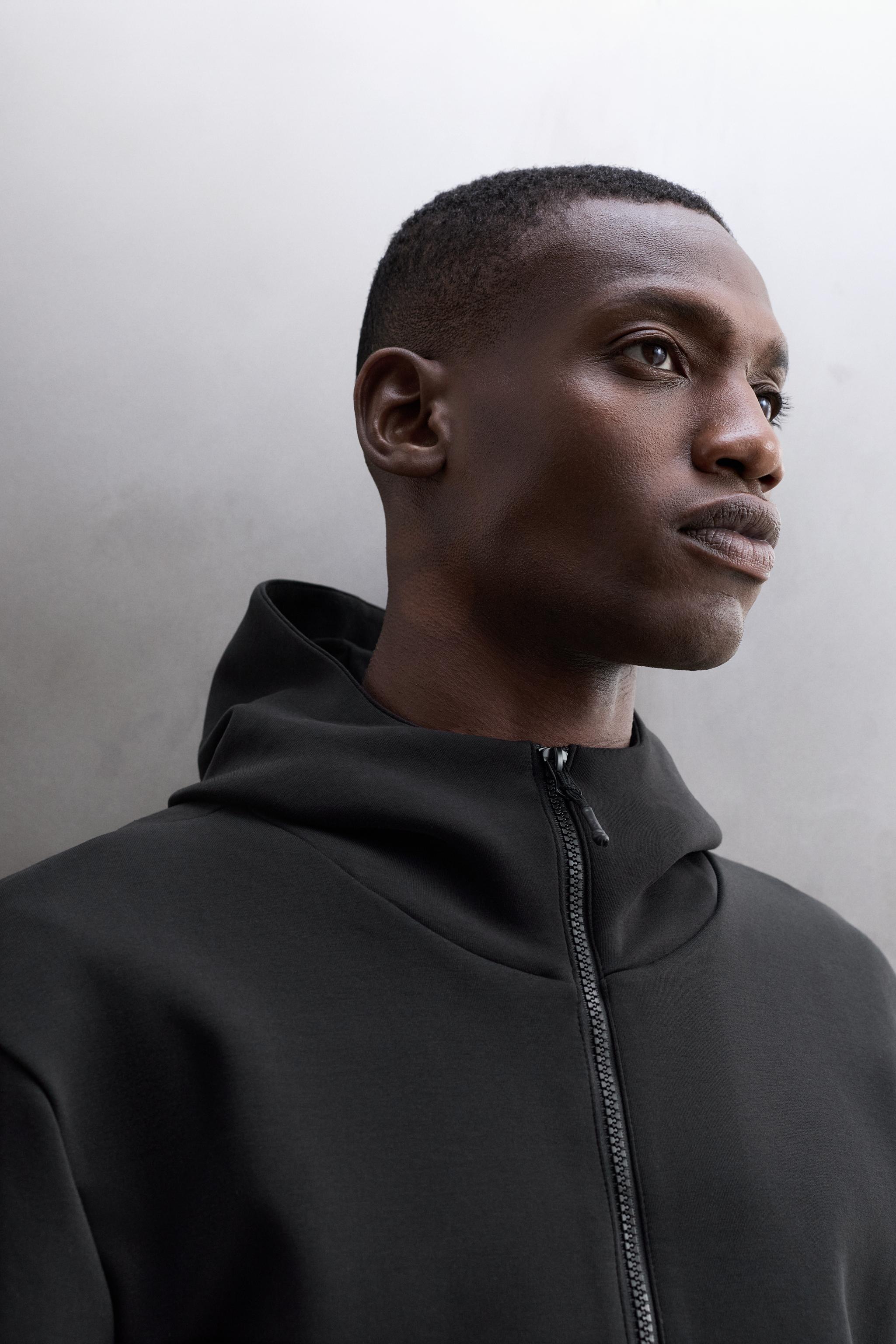 TECHNICAL ZIP-UP HOODIE - Black