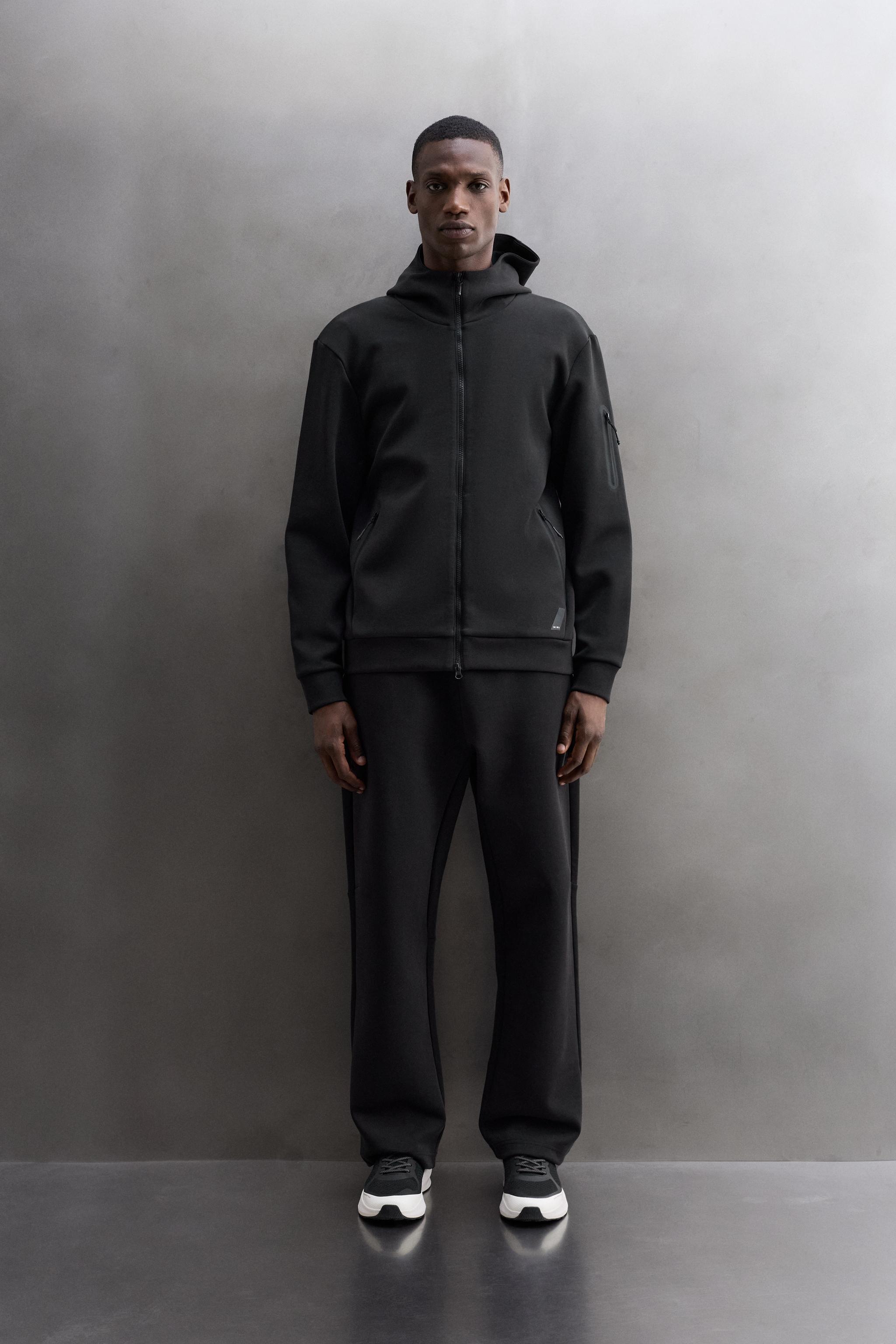 TECHNICAL ZIP-UP HOODIE - Black
