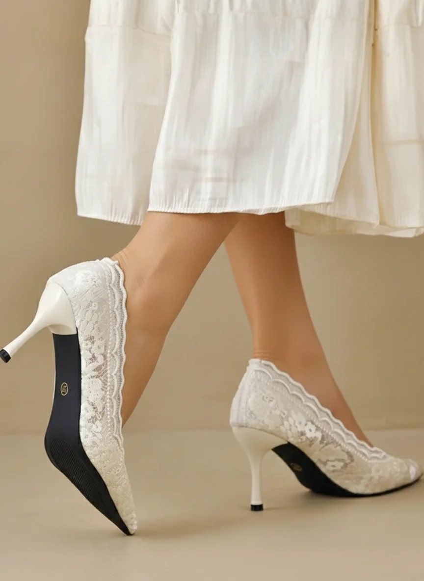 Elegant White Lace Mesh And Pearl-trimmed Pointed-toe Stiletto Heel Wedding Shoes - Off White