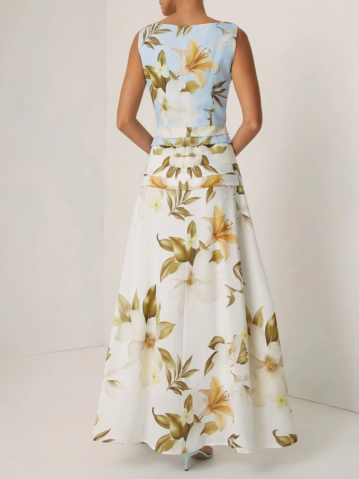 Light Blue Floral Ruched Classic Boat Neck Sleeveless A-Line Maxi Dress