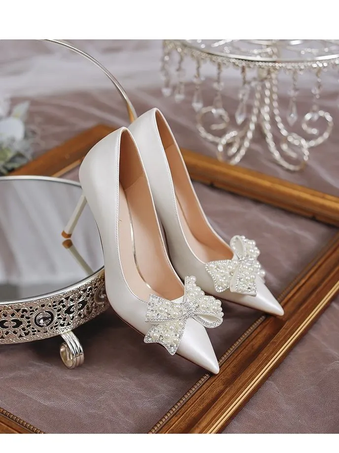 Elegant Spring New Arrival Stiletto Heels With Pointed Toes Rhinestone Pearl Bows (6-8cm) Wedding Shoes