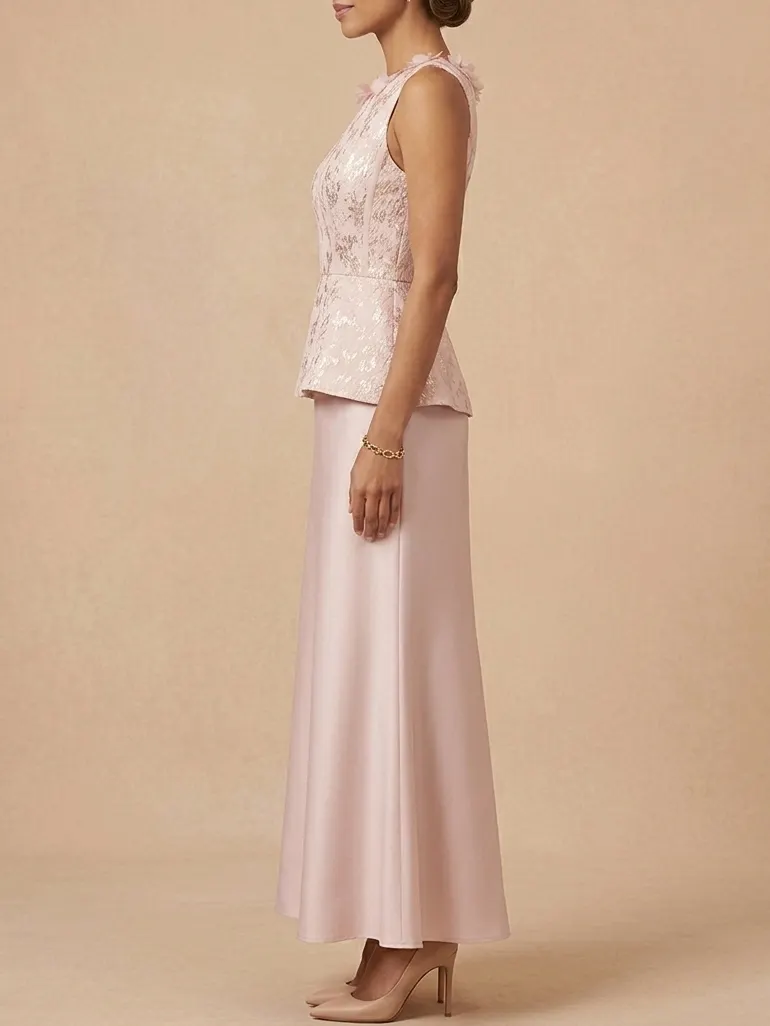 Elegant Peplum Satin Maxi Gown with Floral Appliqué – Sophisticated Mother of the Bride Dress