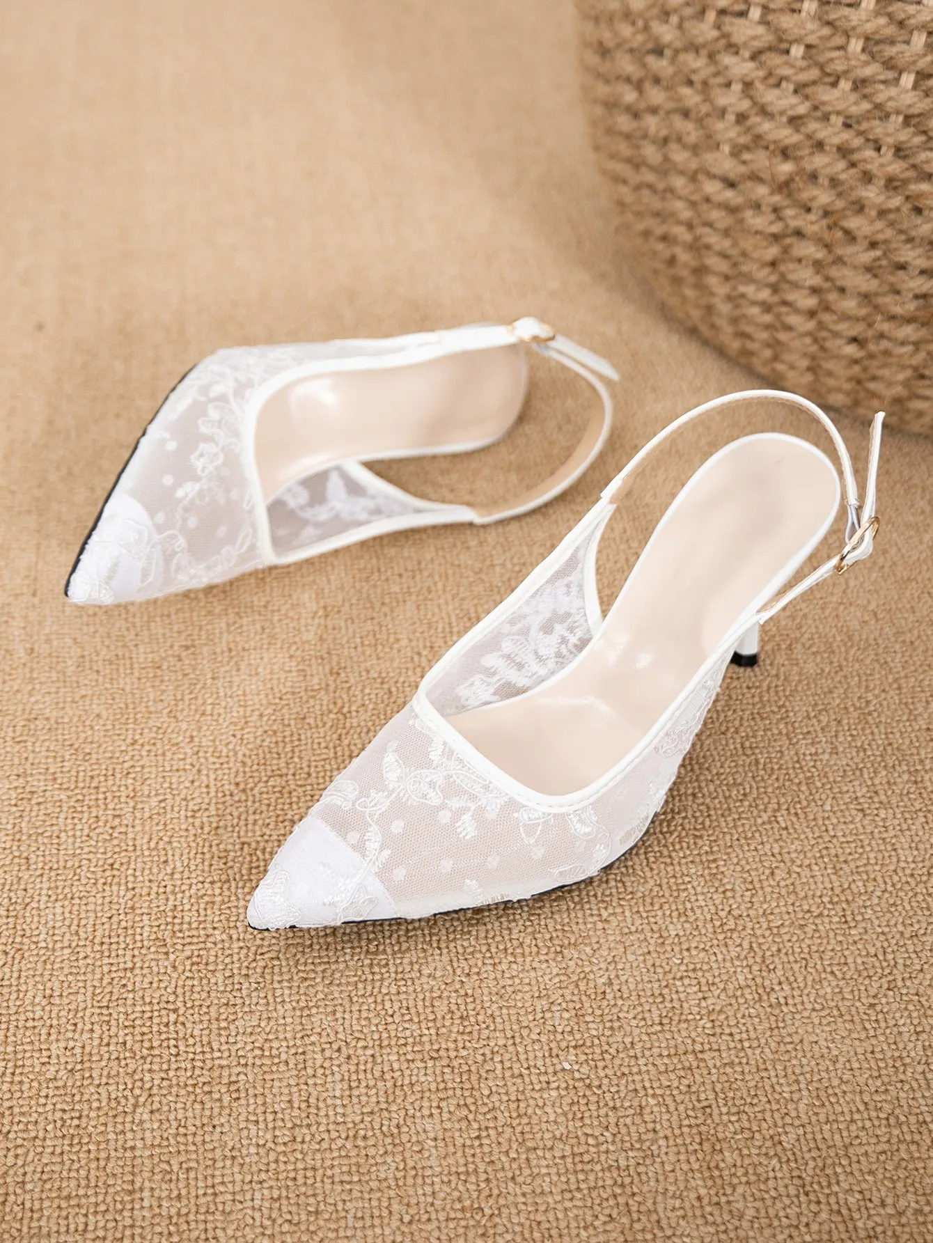 Simple Fashionable Pointed-toe High Heels For Women Perfect For Banquets And Weddings These Mesh Low-cut Closed-toe Strappy Buckle-front High Heels Are Perfect For Both Casual And Wedding Occasions
