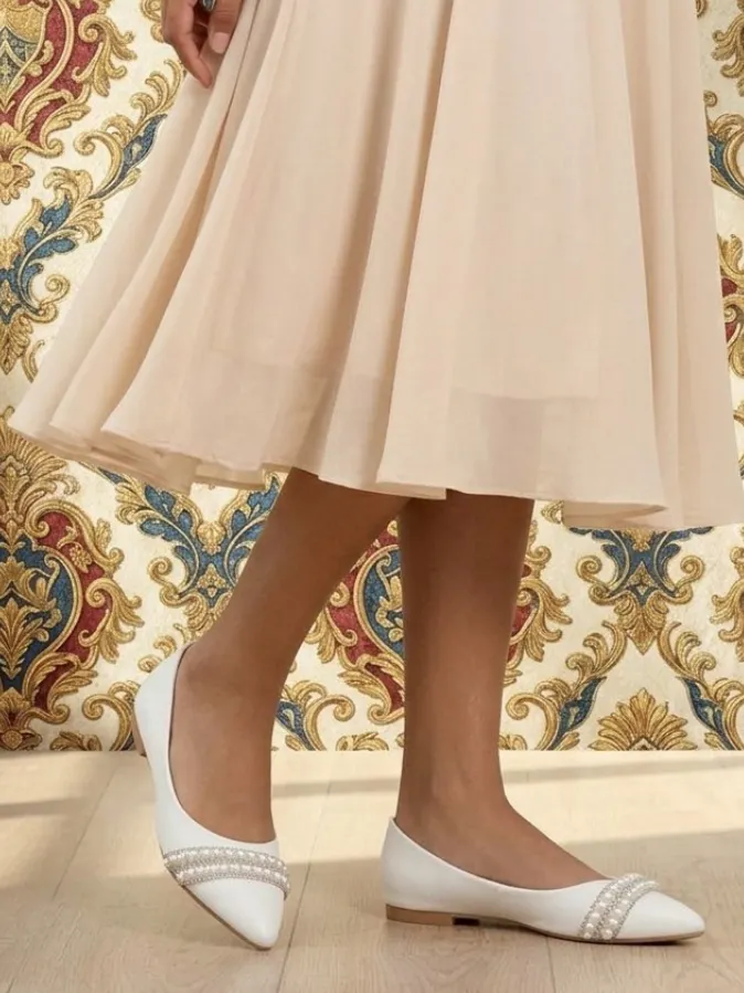 Simple Pu Plain Shallow Comfortable Flat Bridal Shoes Wedding Dress Tassels Pearls Rhinestones Evening Shoes White Women's Shoes