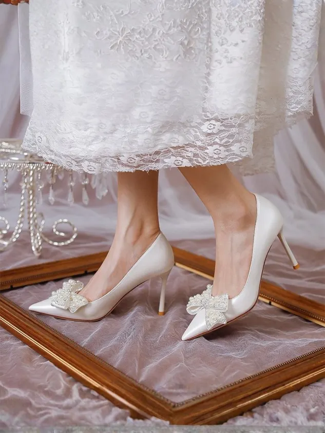 Elegant Spring New Arrival Stiletto Heels With Pointed Toes Rhinestone Pearl Bows (6-8cm) Wedding Shoes