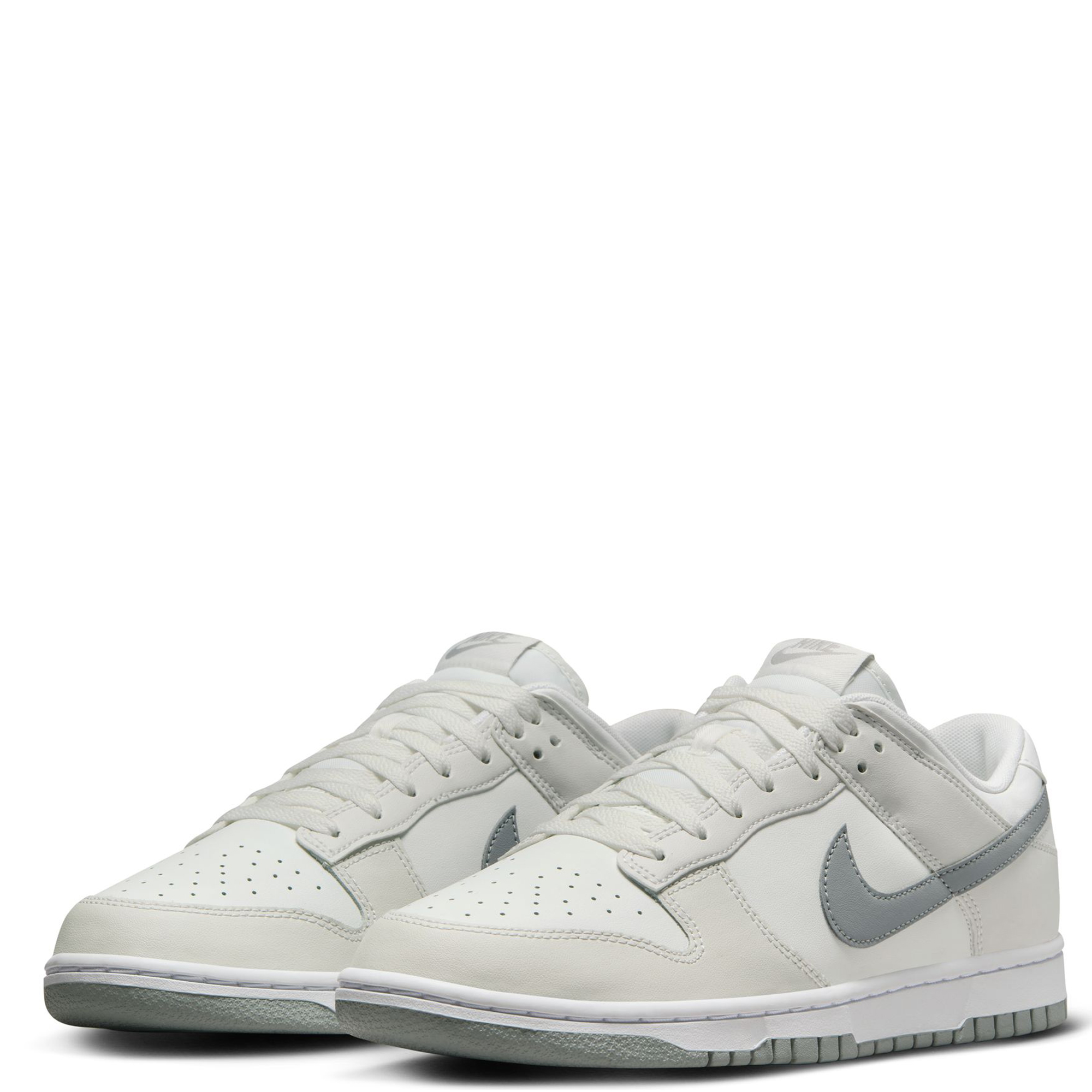 Nike Dunk Low - Summit White/Lt Smoke Grey-Platinum Tint