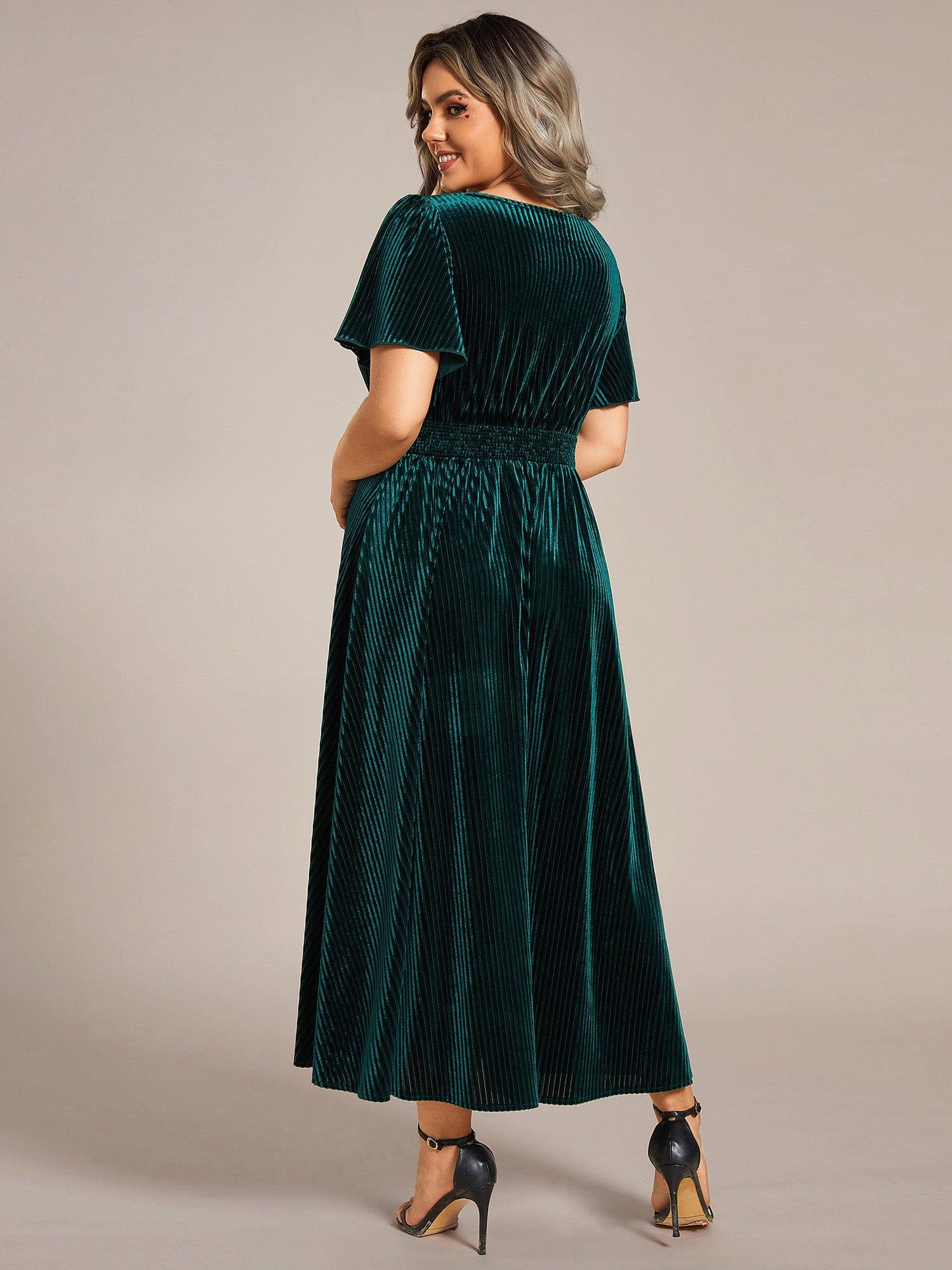 Plus Size A-line V-Neck Short Sleeve Pleated Velvet Fall Wedding Guest Dress #color_Dark Green