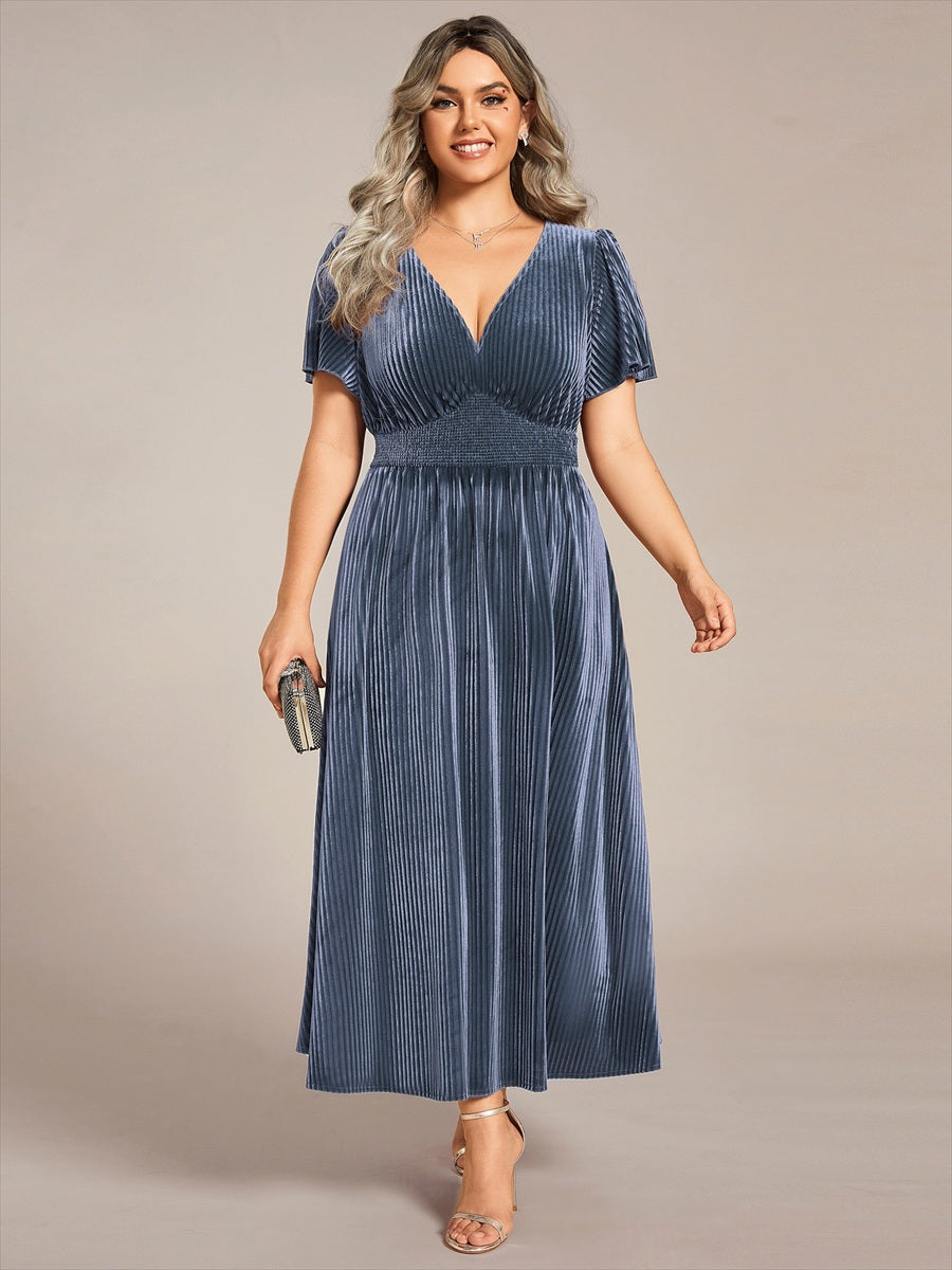 Plus Size A-line V-Neck Short Sleeve Pleated Velvet Fall Wedding Guest Dress #color_Dusty Blue