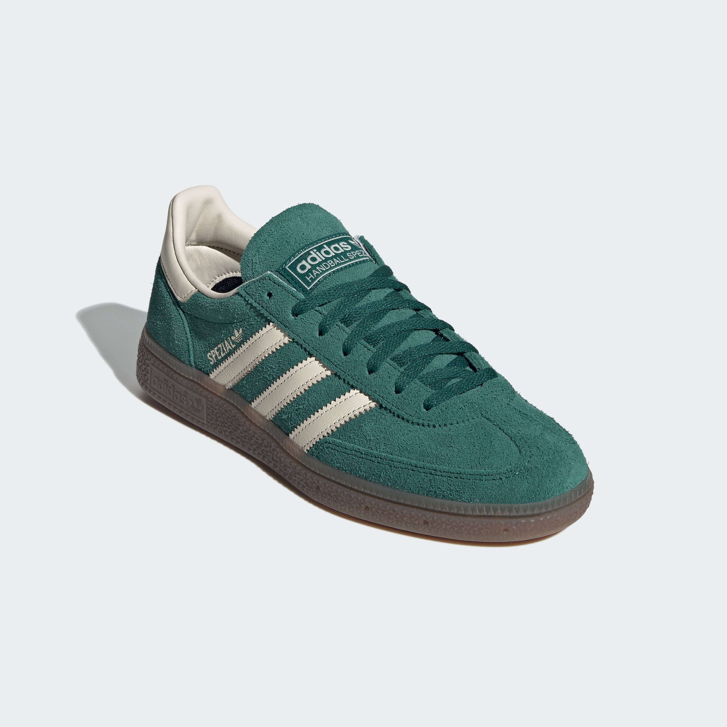 HANDBALL SPEZIAL SHOES — Collegiate Green / Cream White / Gum — Front Lateral Top View