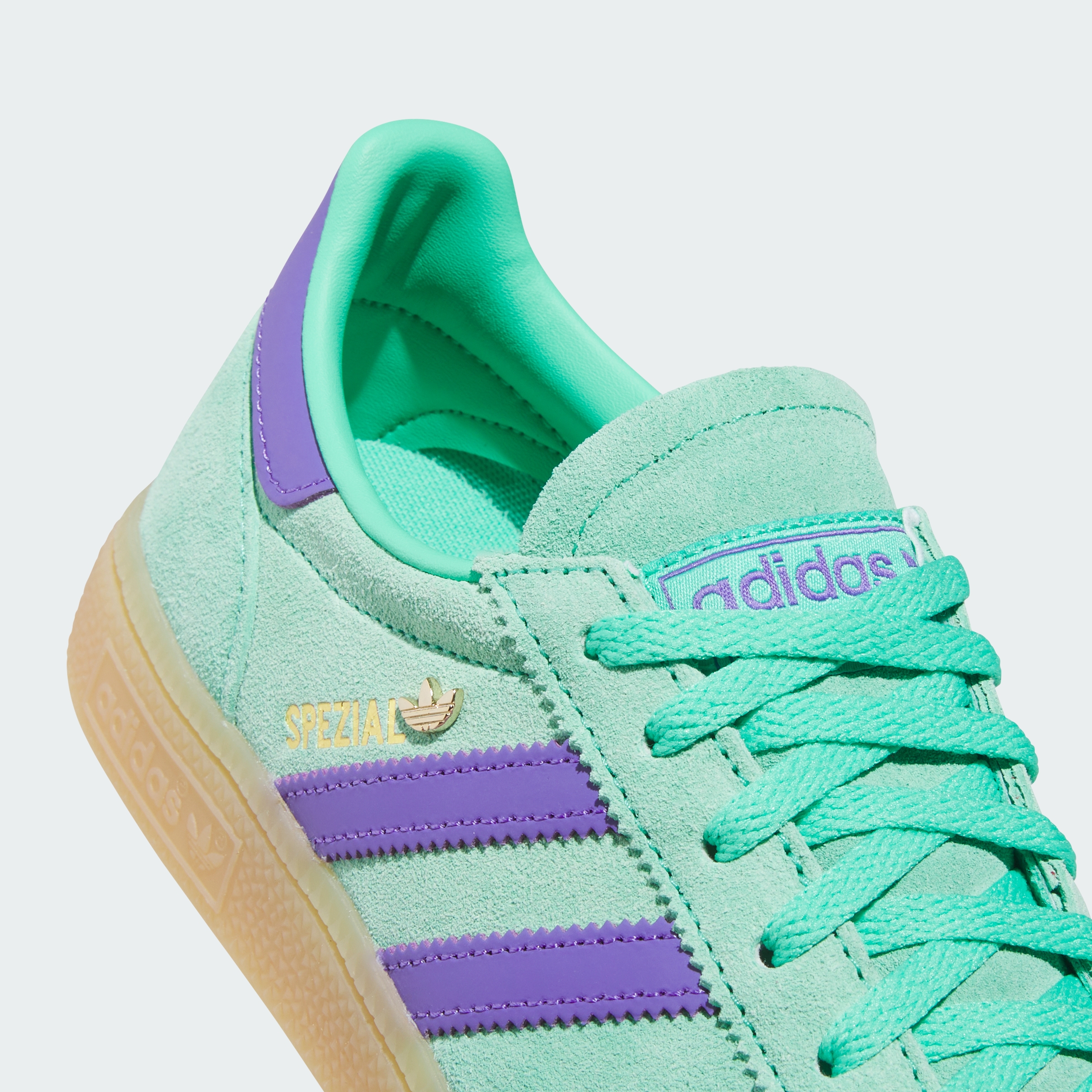 HANDBALL SPEZIAL SHOES — Hi-Res Green / Purple Rush / Gold Metallic — Detail View 1