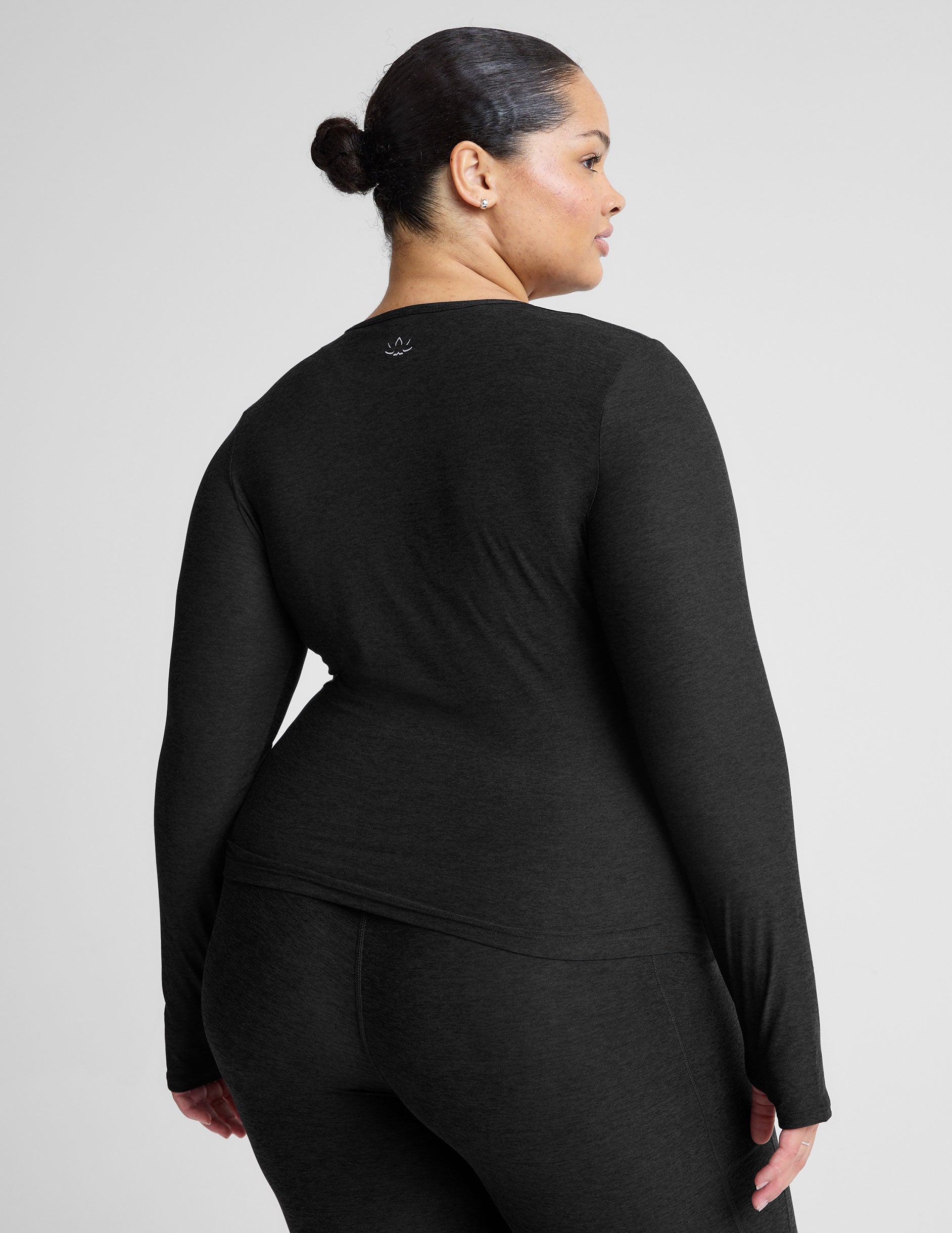 Featherweight Classic Crew Pullover - Darkest Night