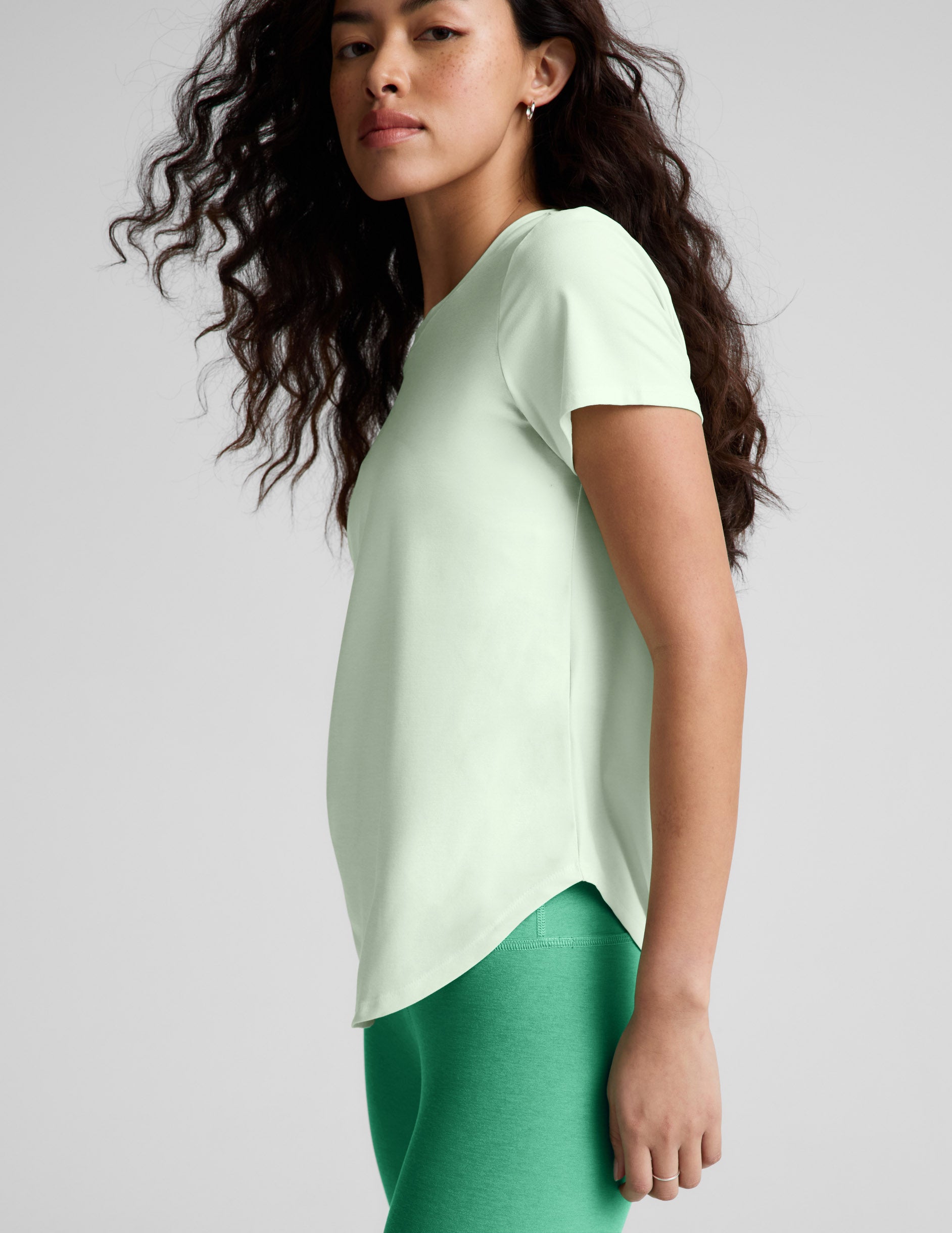 Featherweight On The Down Low Tee - Airy Green Heather