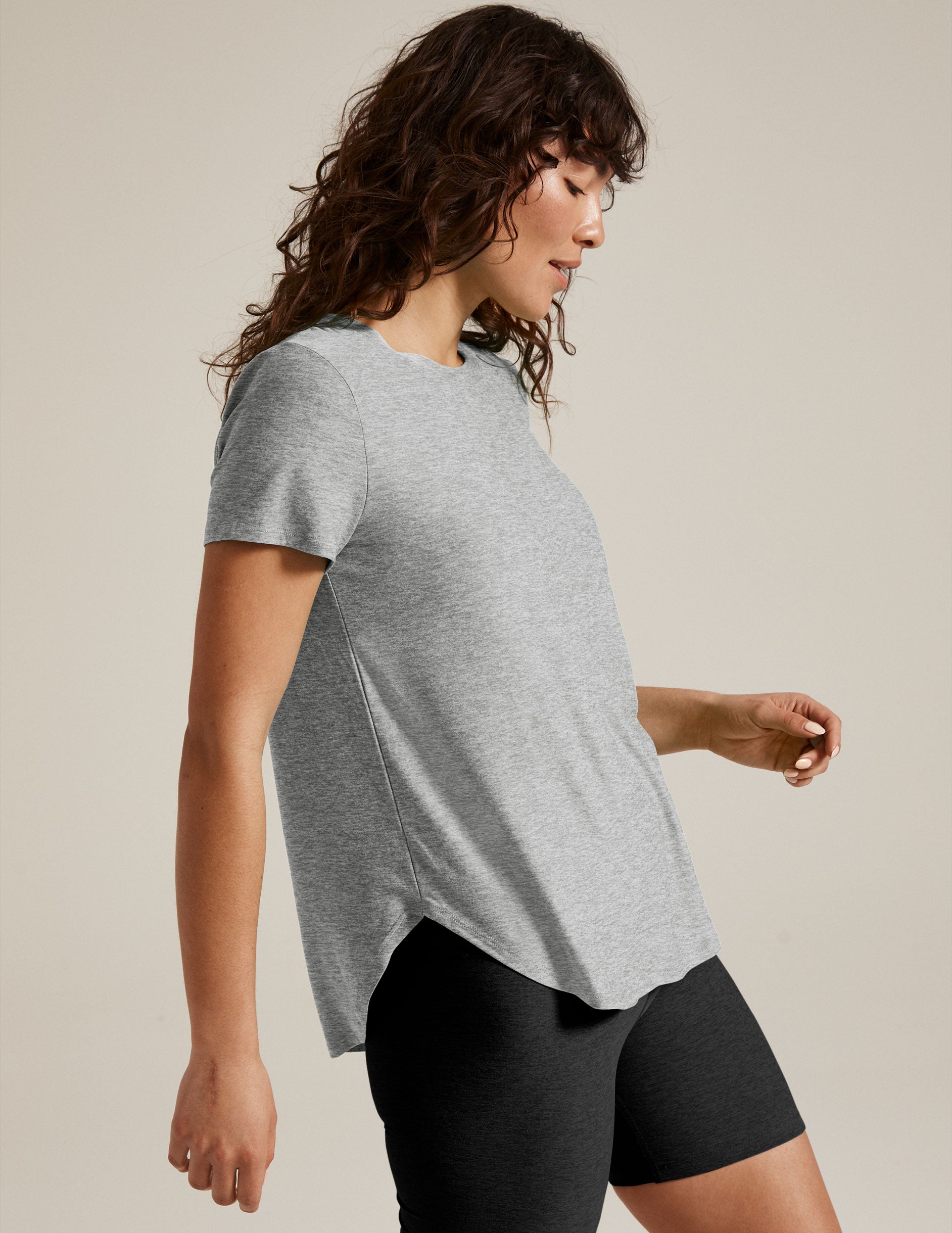 Featherweight On The Down Low Tee - Silver Mist