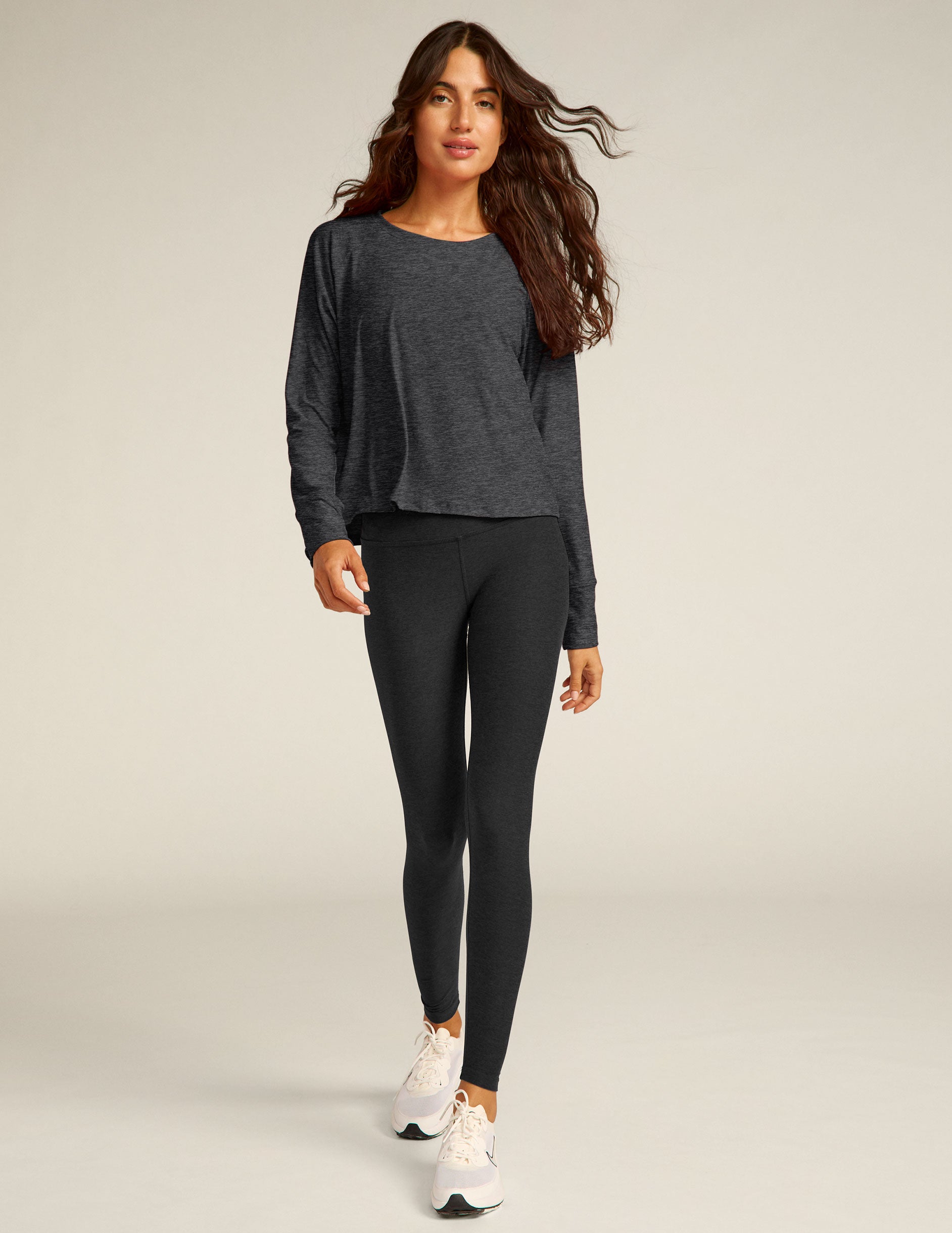 Featherweight Daydreamer Pullover - Black Charcoal