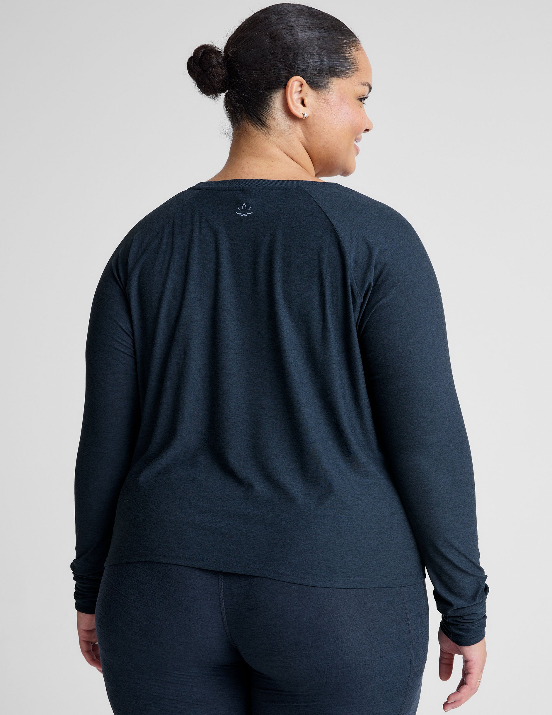 Featherweight Daydreamer Pullover - Nocturnal Navy