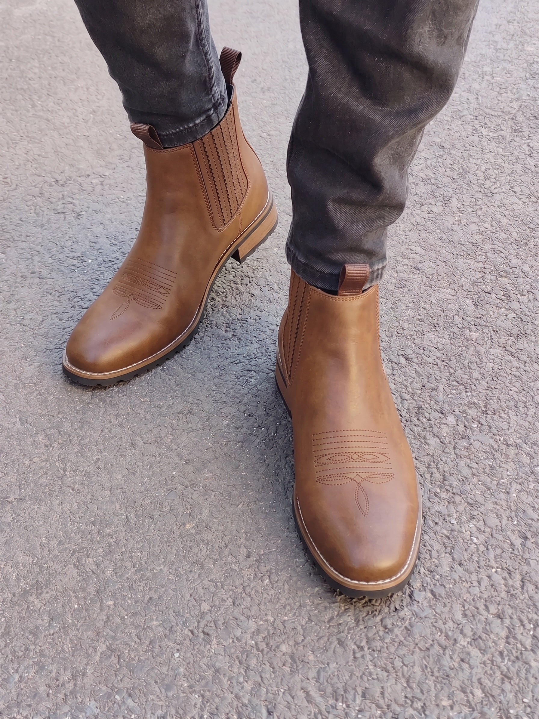 Vintage Embroidered Western Chelsea Boots - Light brown