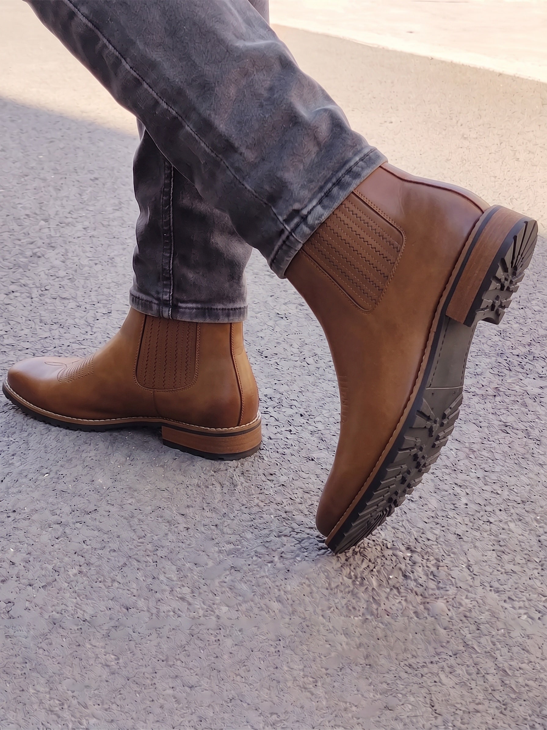 Vintage Embroidered Western Chelsea Boots - Light brown