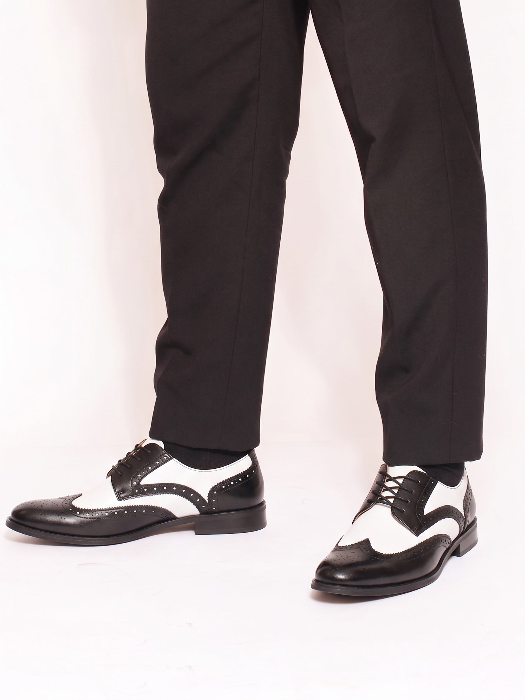 Two-Tone Wingtip Brogue Derby Dress Shoes - Black