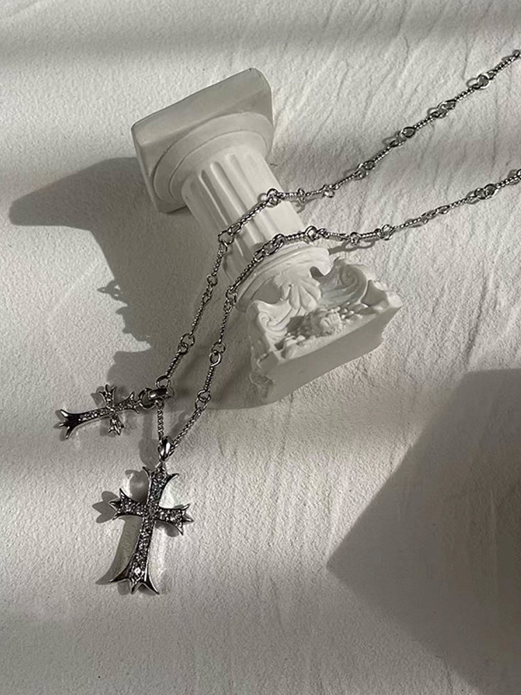 Stylish Double Cross Pendant Necklace - Silver