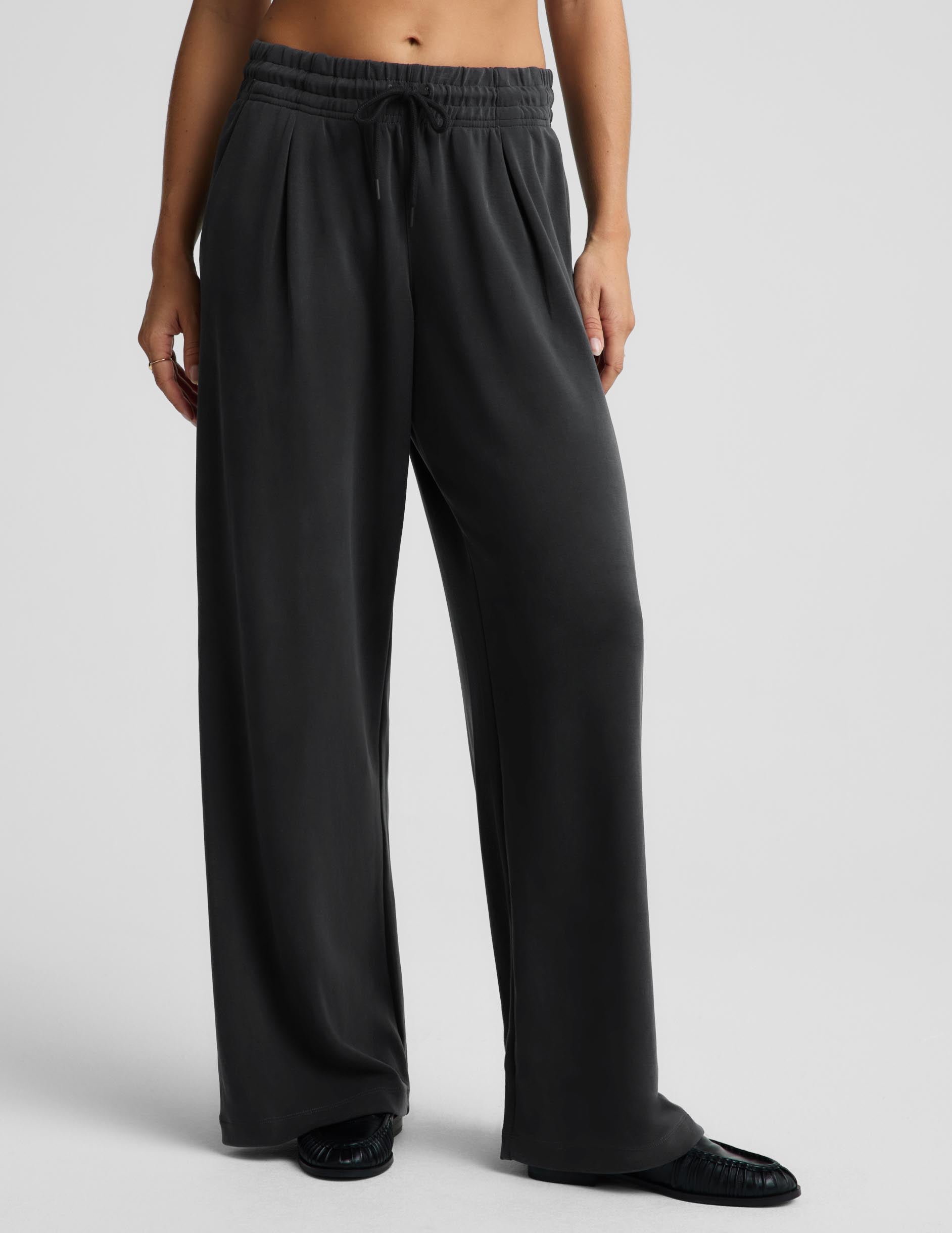 Luxe Sandwash Double Knit Wide Leg Pant - Dark Charcoal