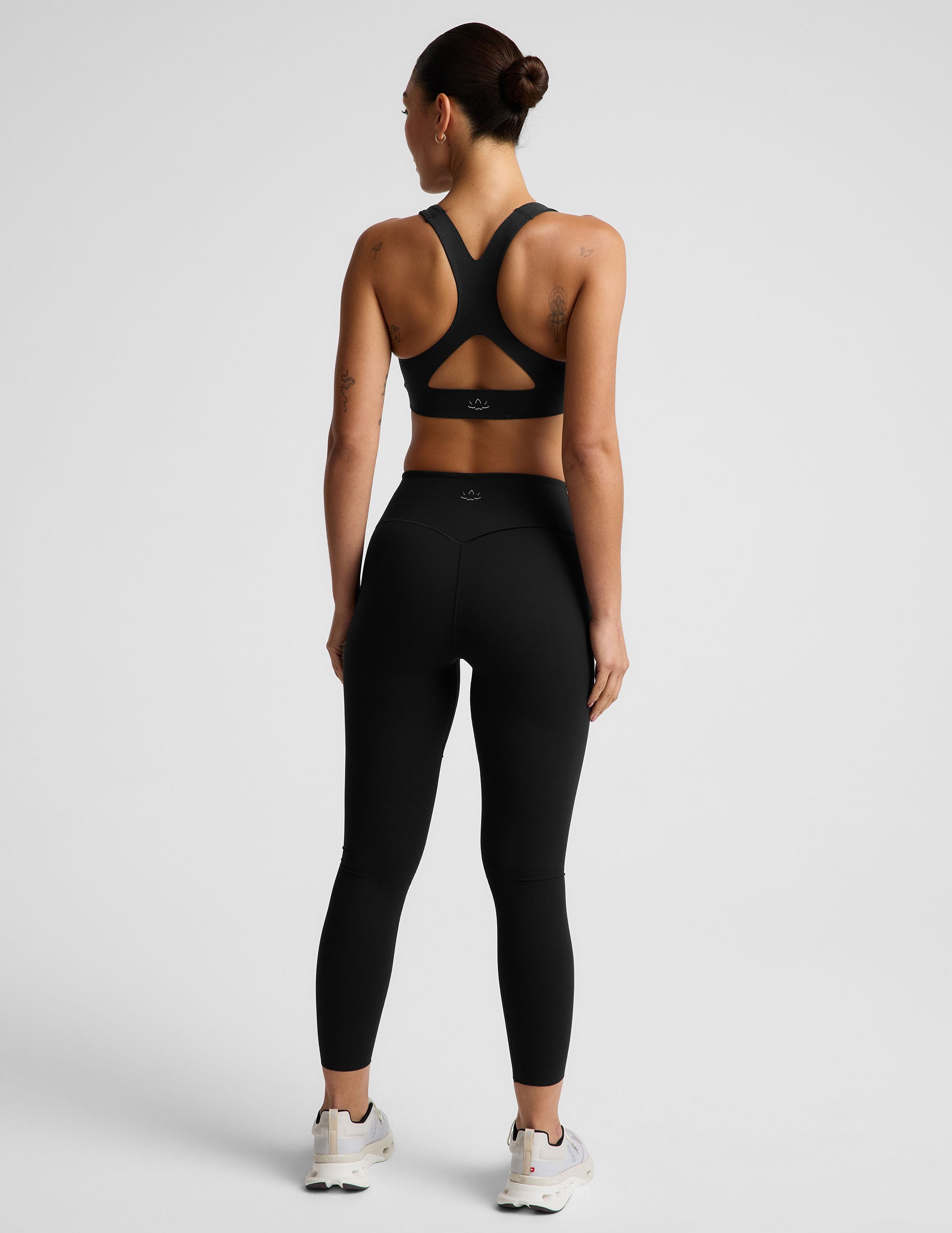 glowzone™ High Waisted Midi Legging - Pitch Black