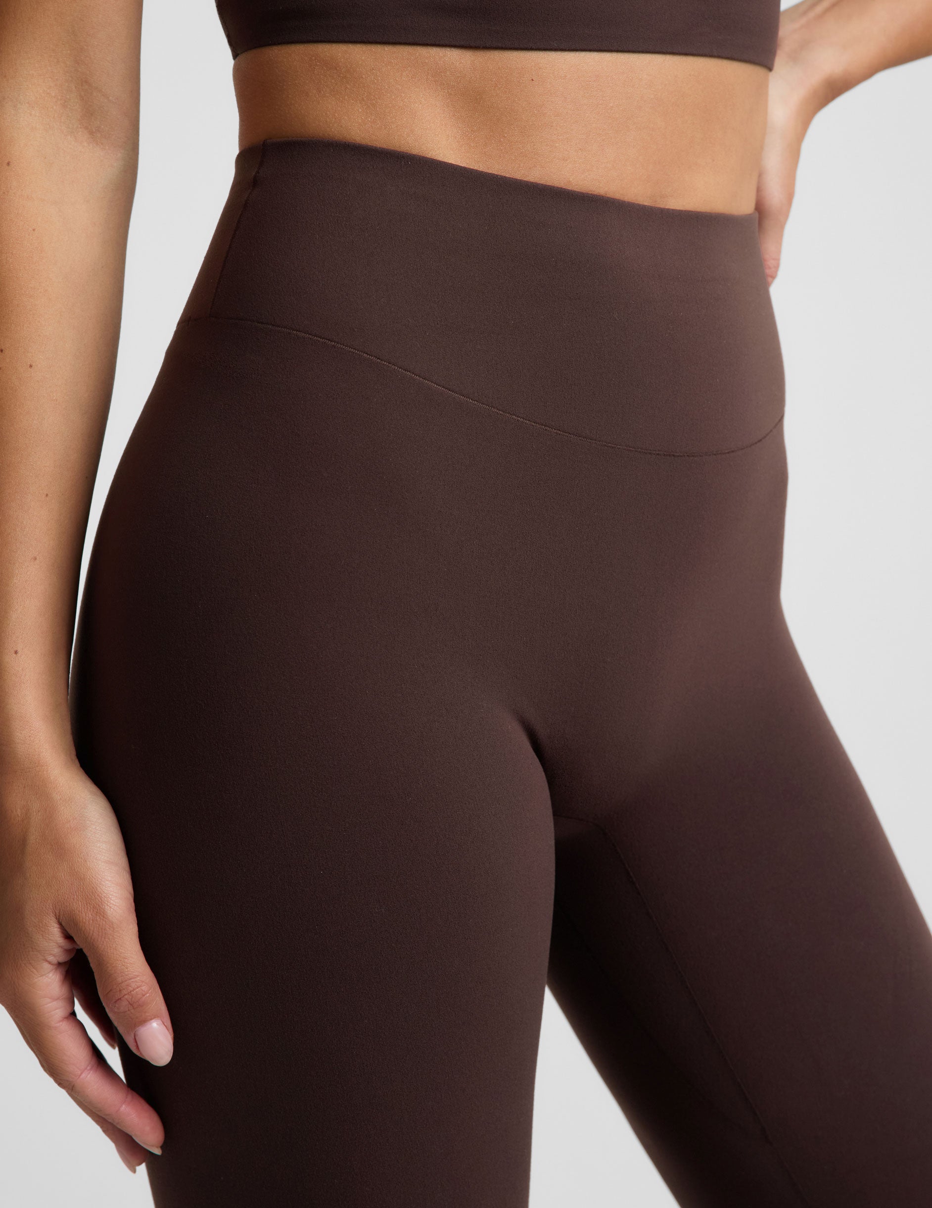glowzone™ High Waisted Midi Legging - Cocoa Plum