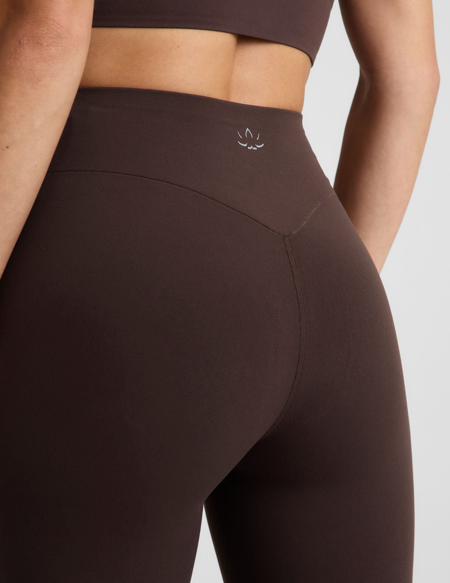 glowzone™ High Waisted Midi Legging - Cocoa Plum
