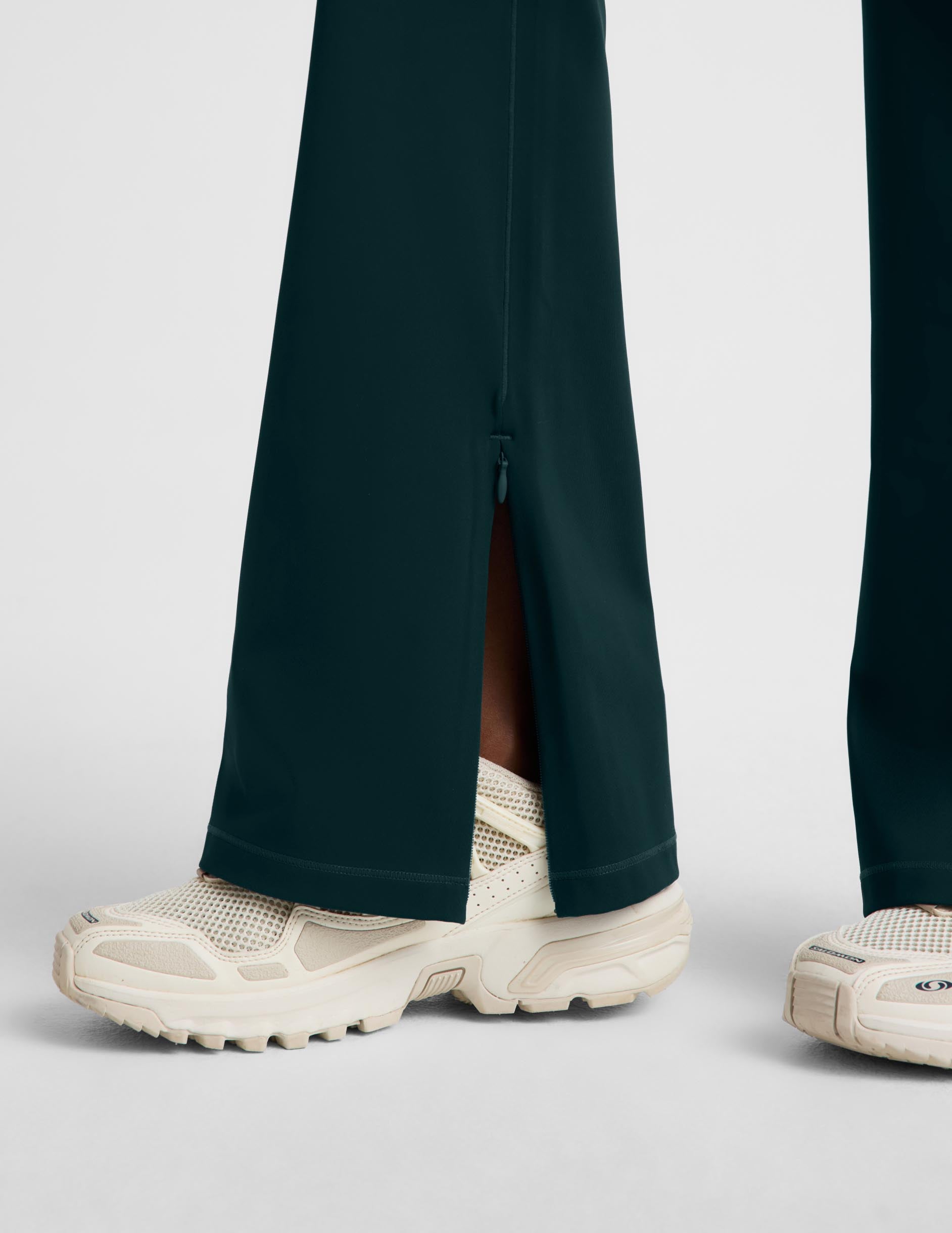 Pacer Fleece-Backed Split Hem Flare Pant - Dark Ivy
