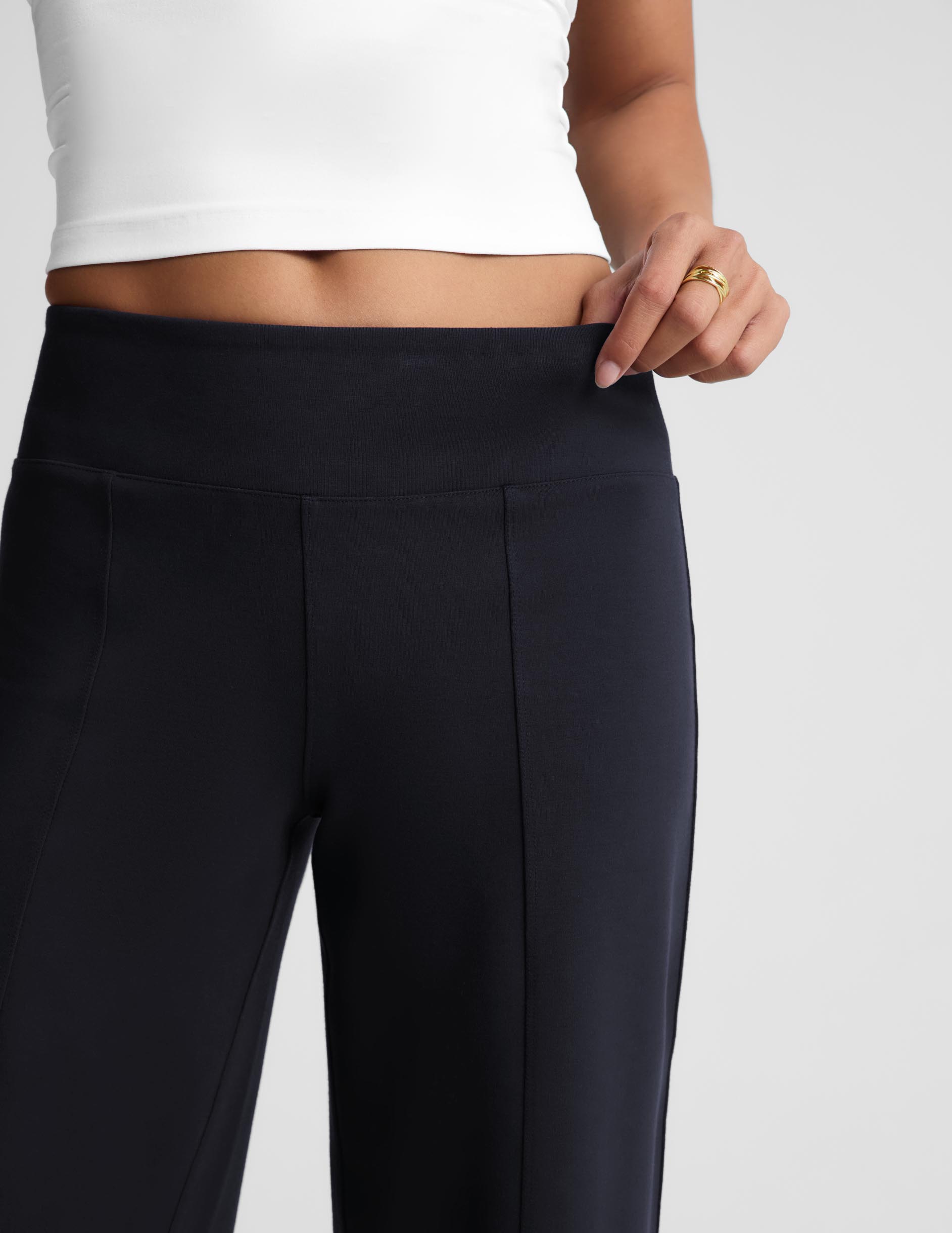 Ponte Straight Leg Pant 31" - Darkest Navy