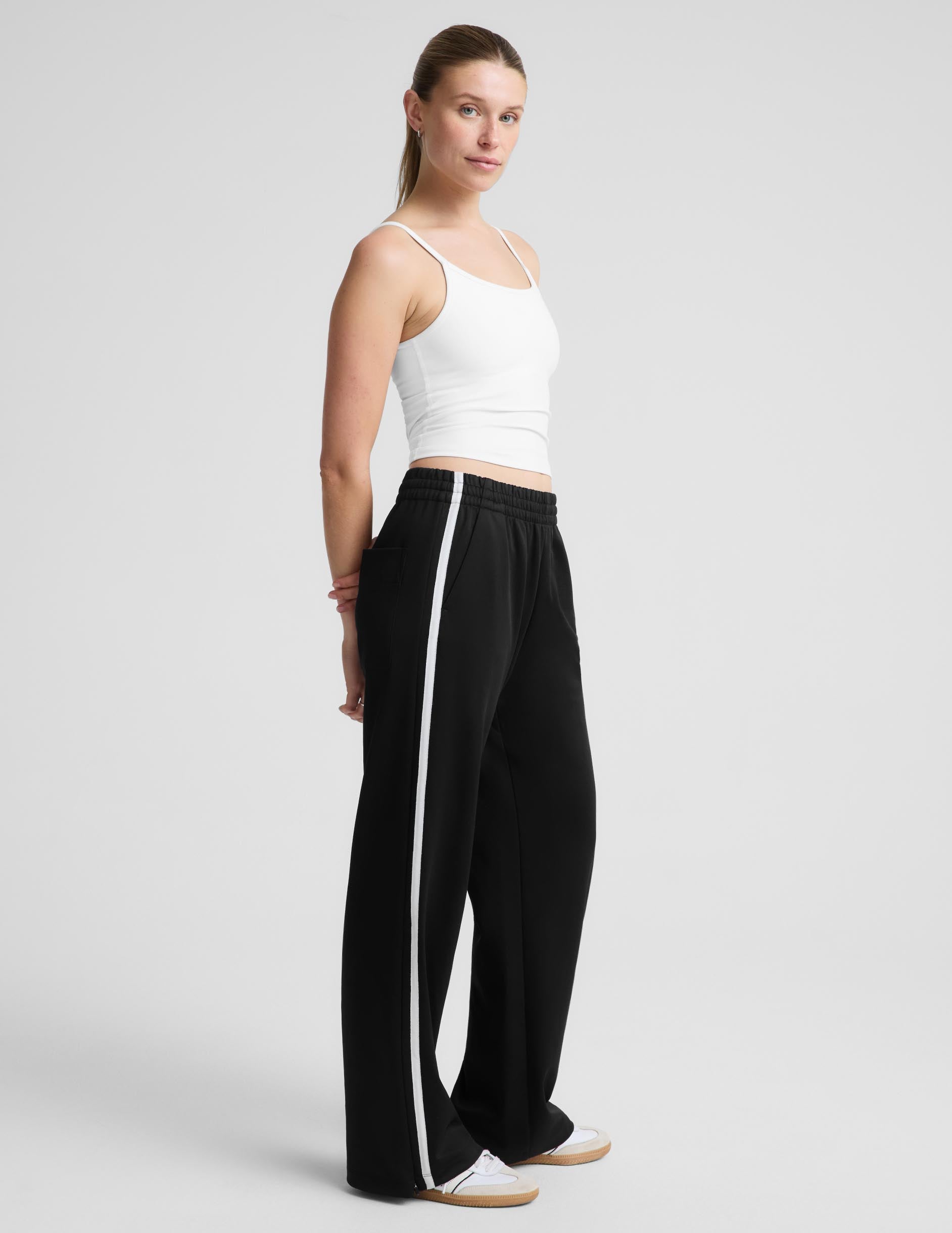 That Tracks Pant 31" - Black