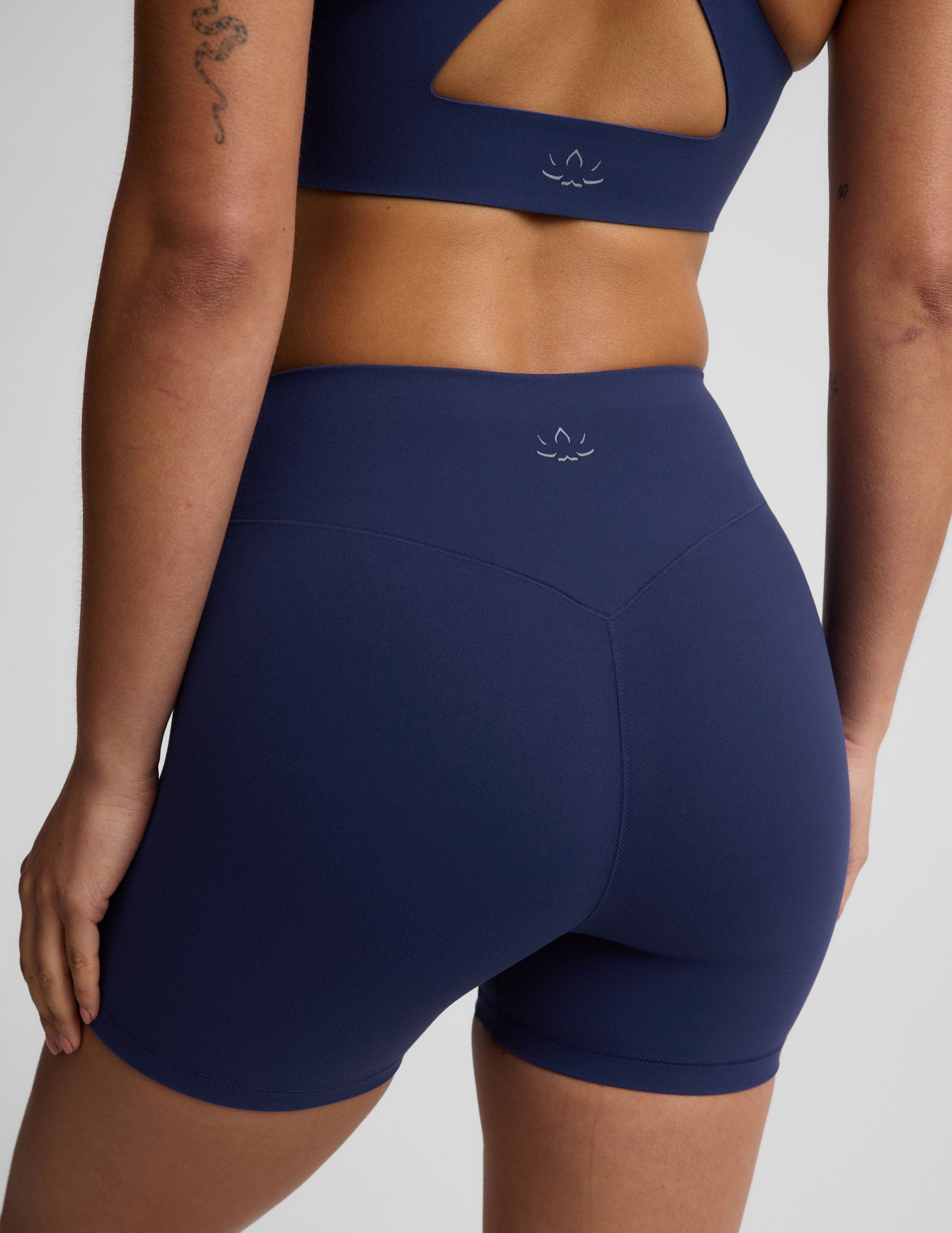 glowzone™ 4" Biker Short - Deep Ocean