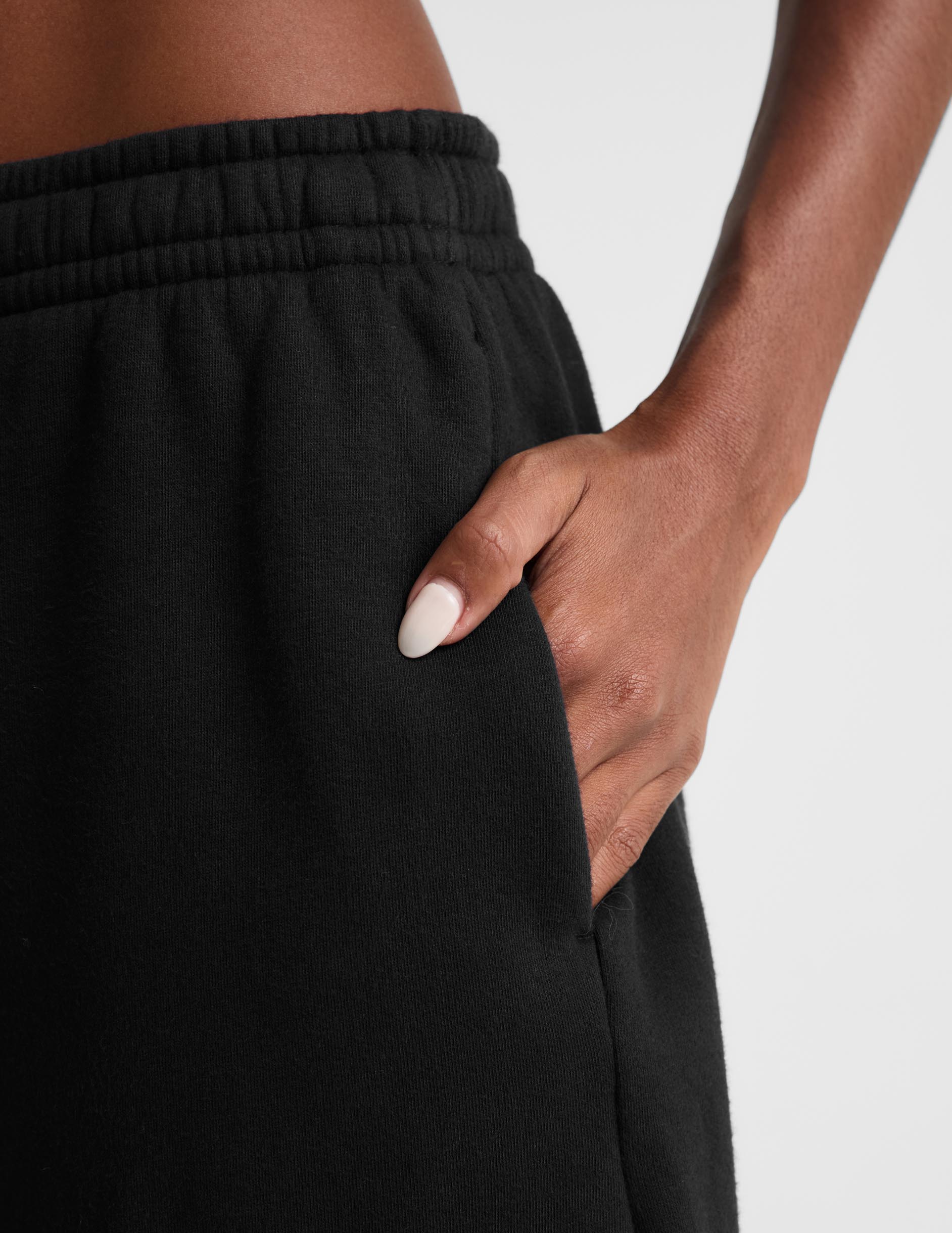 LuxeFleece 2.0™ Barrel Leg Sweatpant - Black