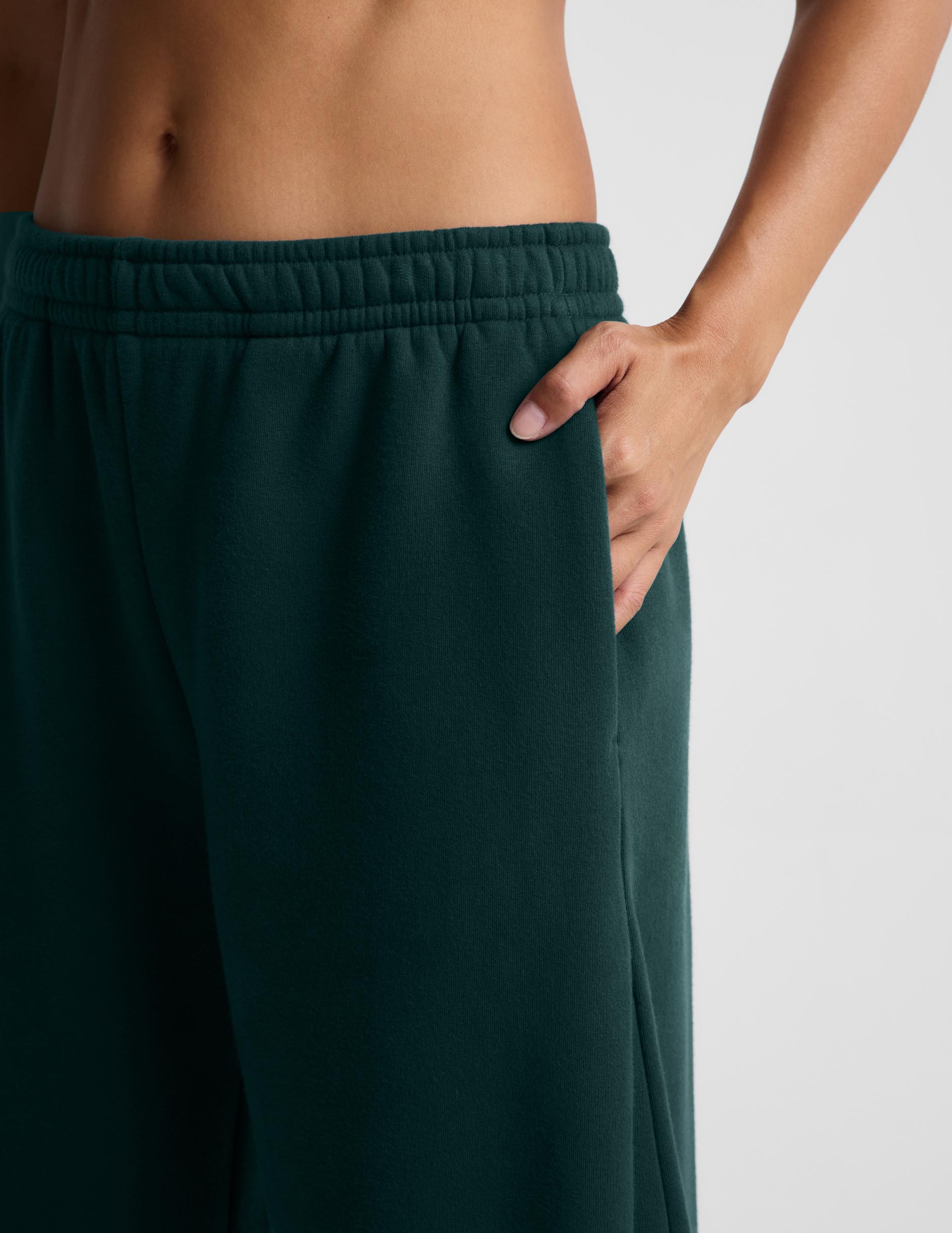 LuxeFleece 2.0™ Barrel Leg Sweatpant - Dark Ivy