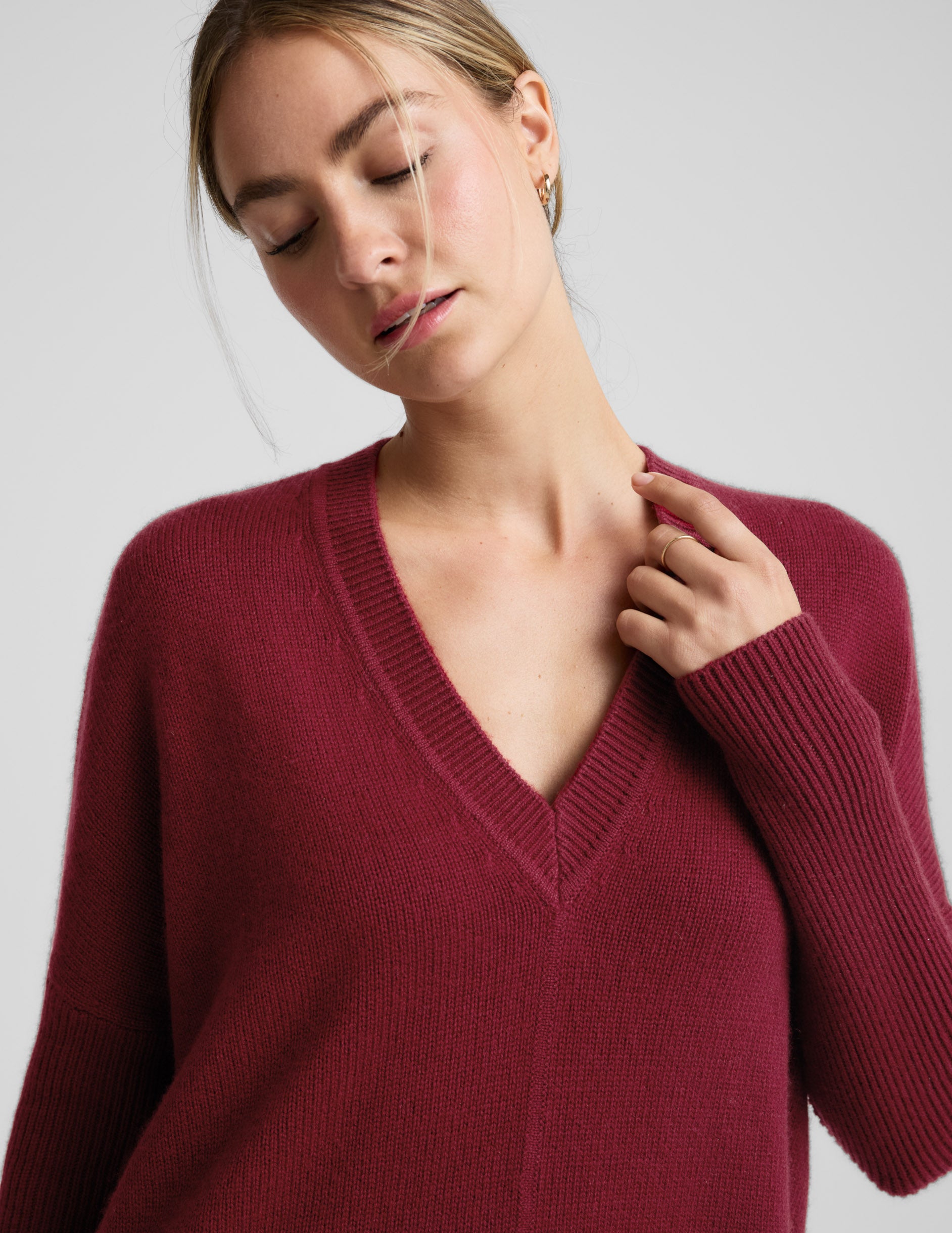 Wool-Cashmere V-Neck Sweater - Ruby Rush