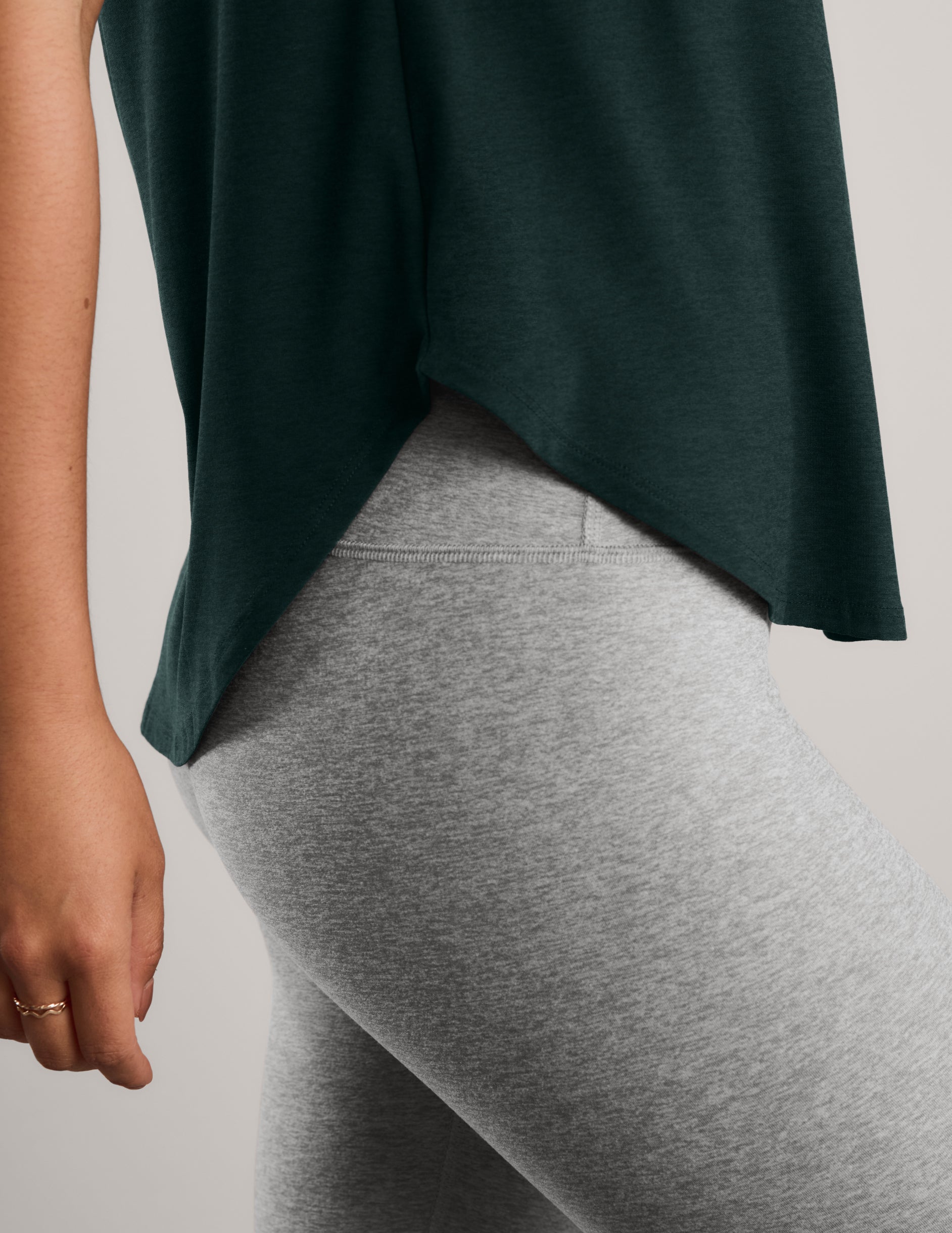 Featherweight On The Down Low Tee - Dark Ivy Heather