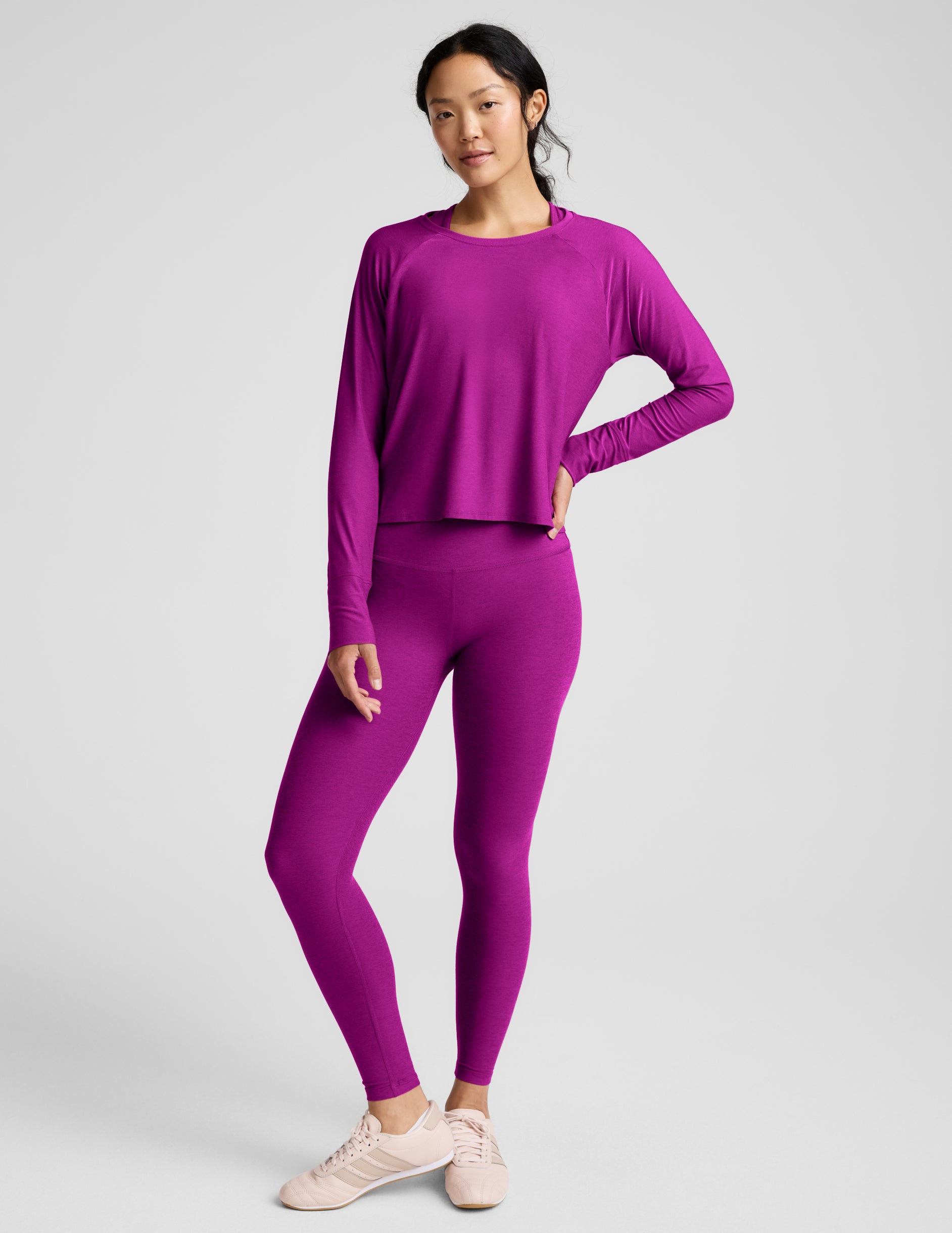 Featherweight Daydreamer Pullover - Berry Bliss Heather