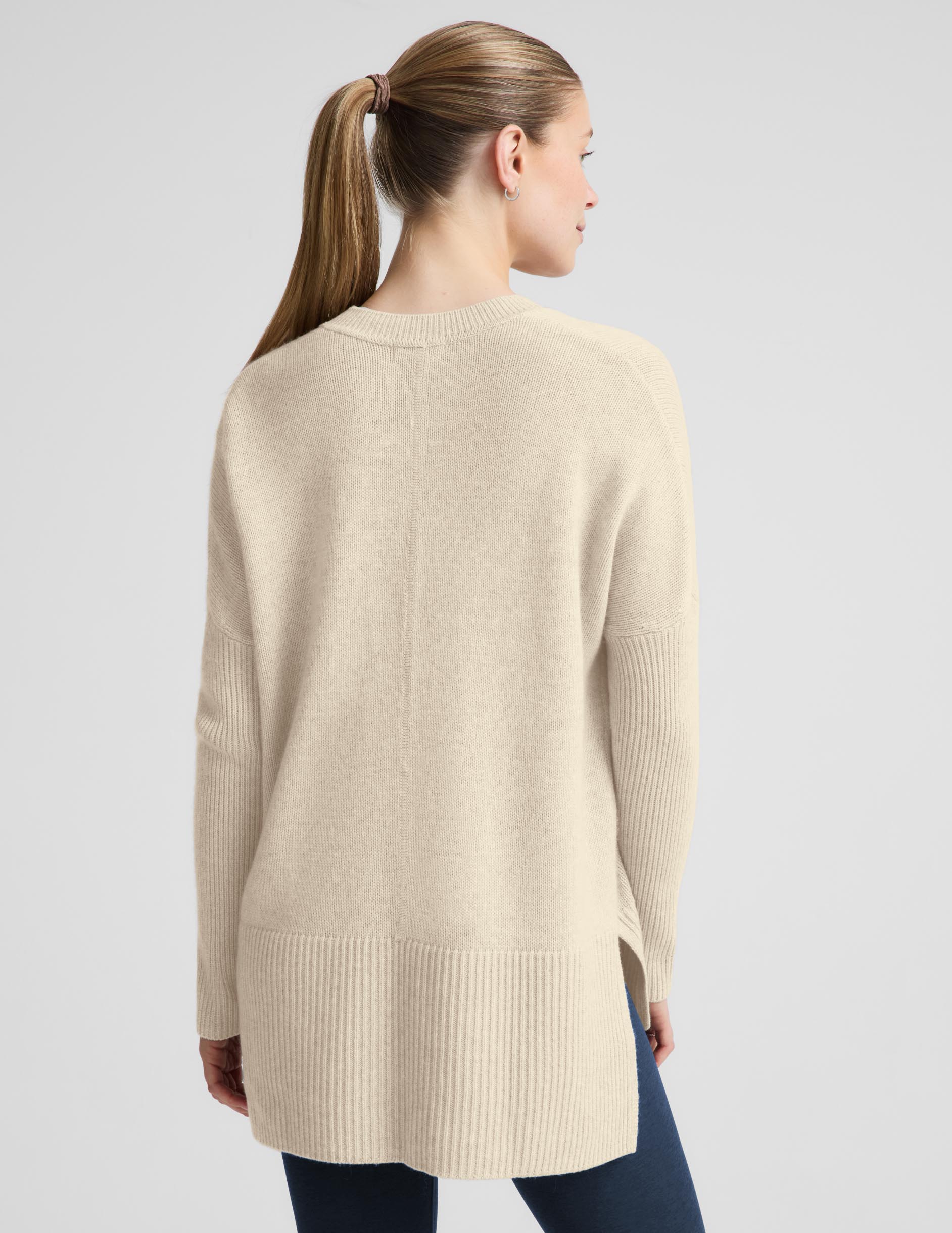 Wool-Cashmere V-Neck Sweater - Ivory