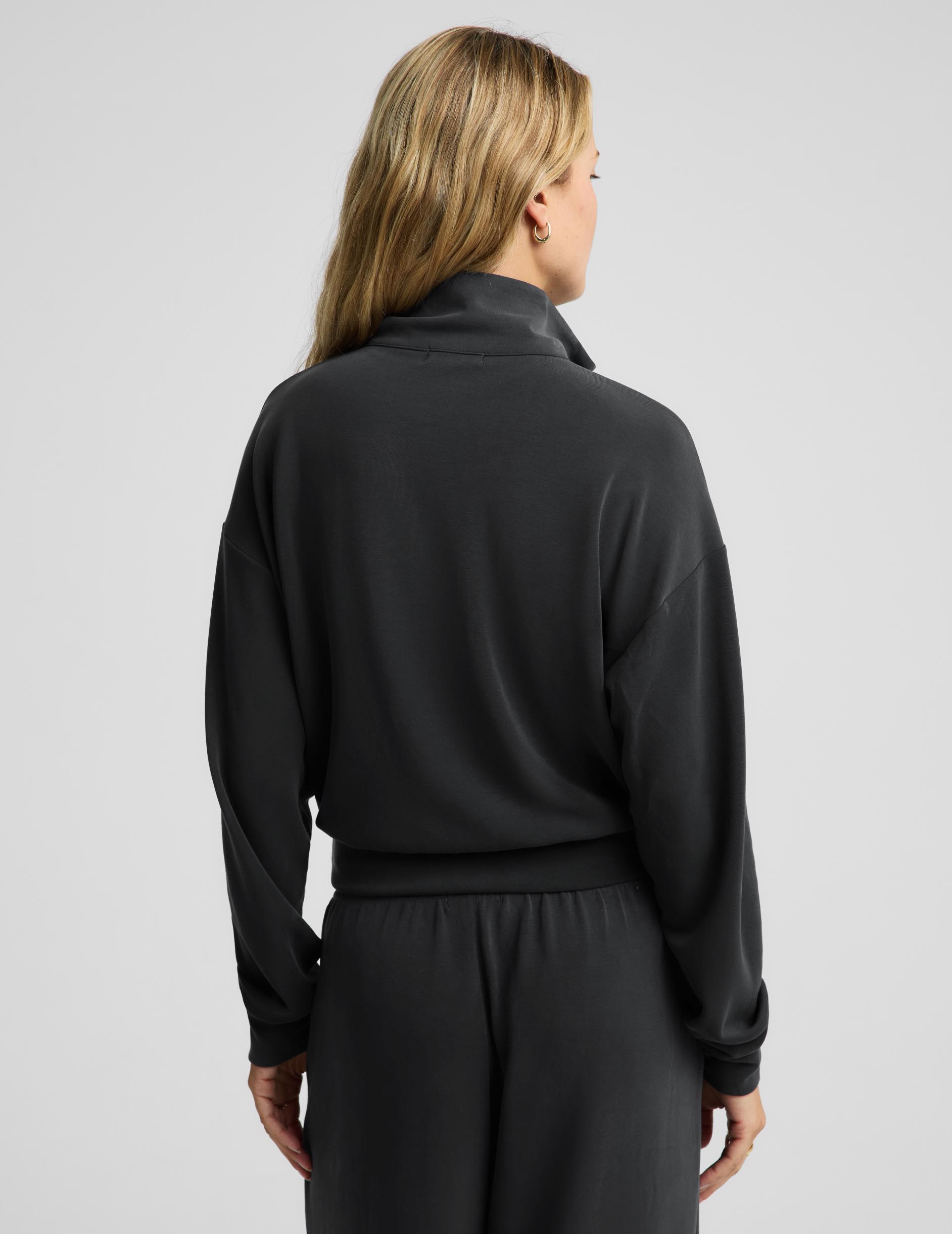 Luxe Sandwash Half Zip Pullover - Dark Charcoal