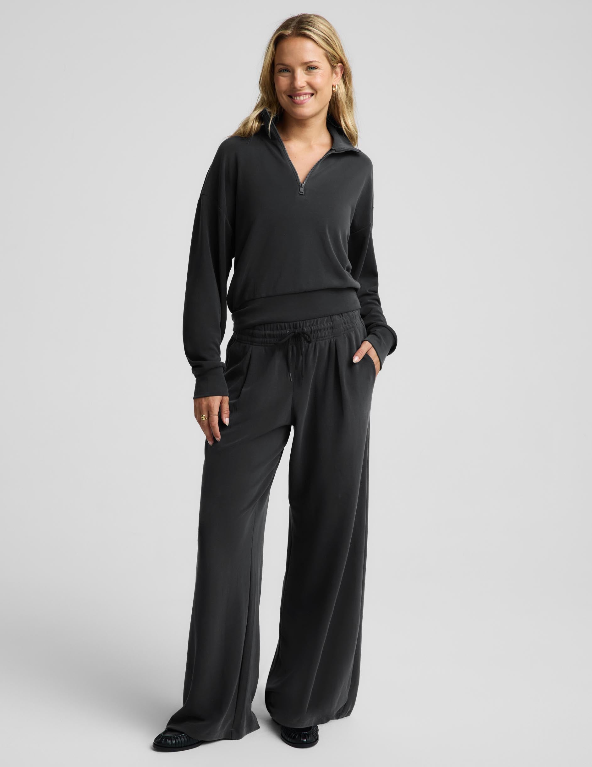 Luxe Sandwash Half Zip Pullover - Dark Charcoal