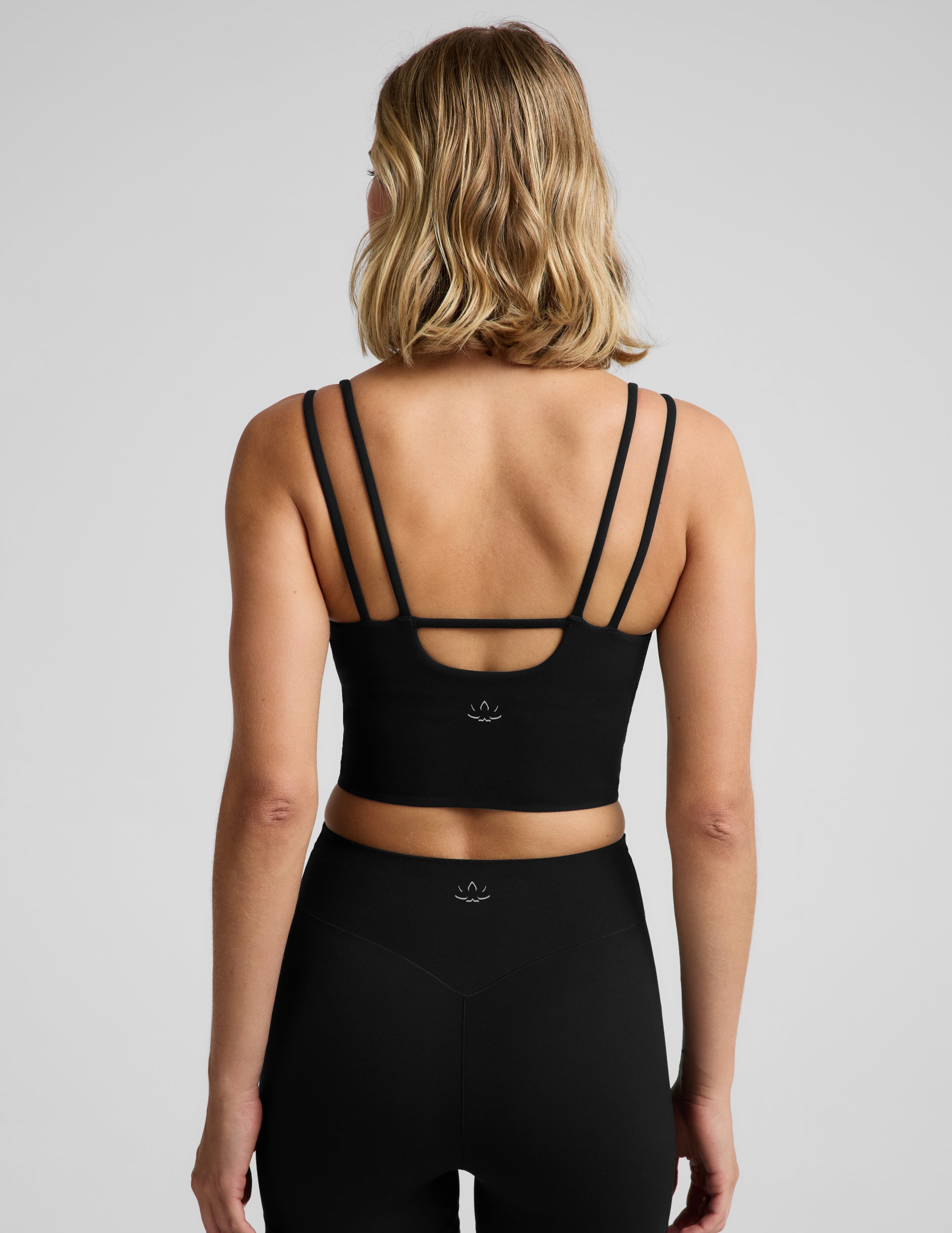 glowzone™ Strappy Cropped Tank - Pitch Black