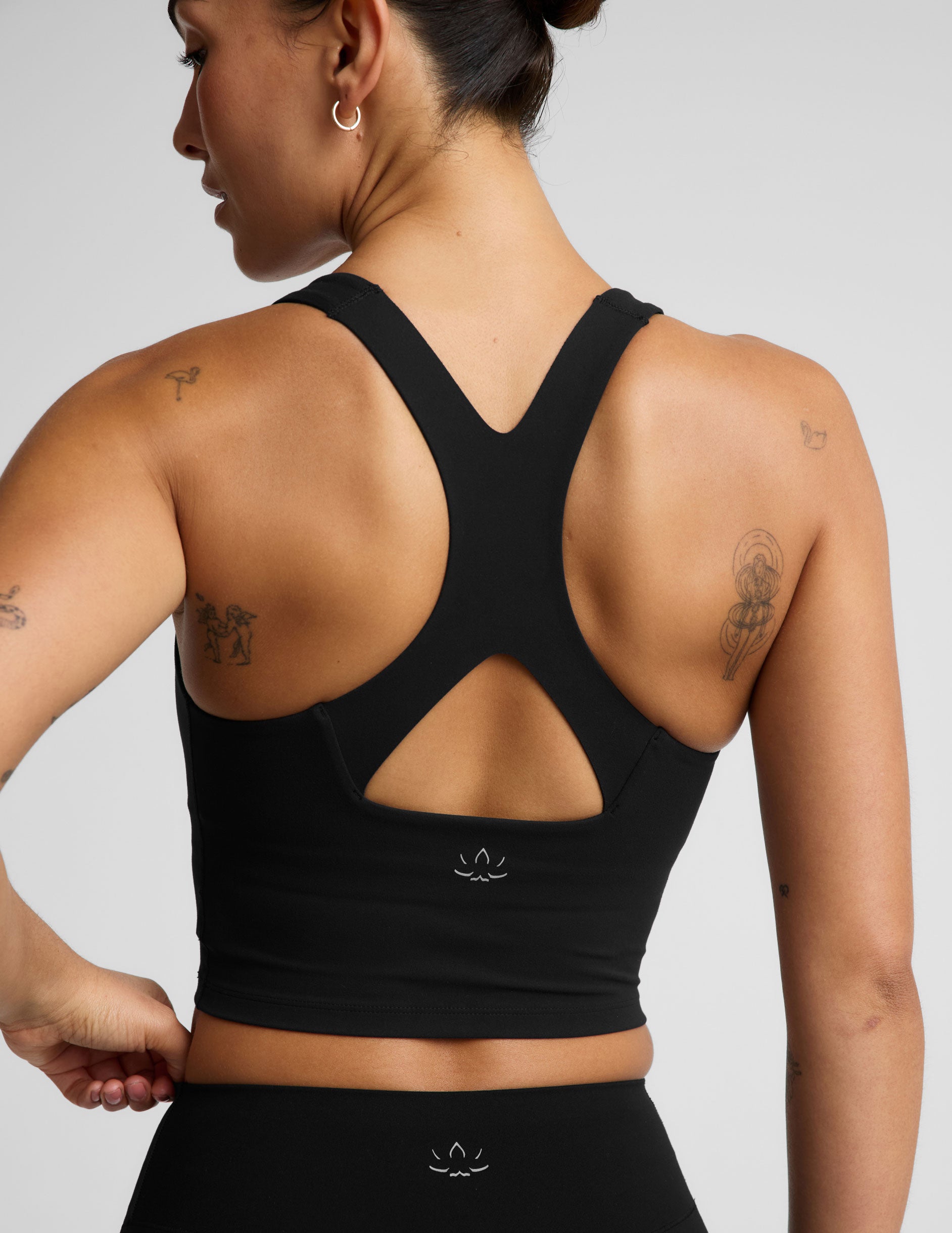 glowzone™ Medium Impact Cropped Tank - Pitch Black