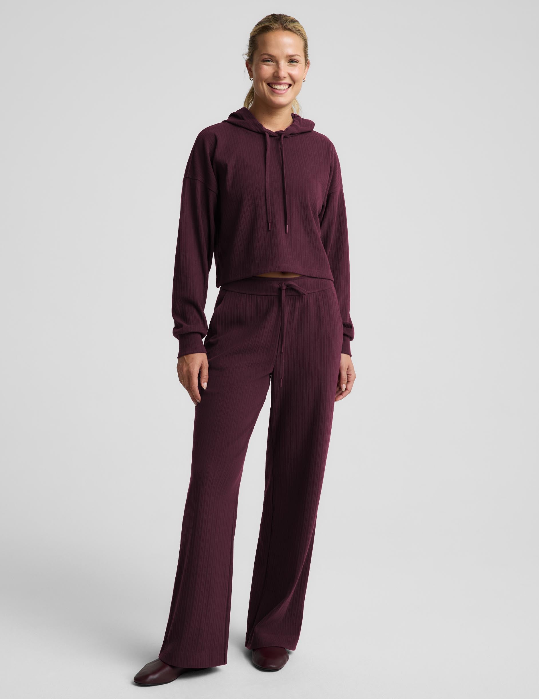 Breathe Easy Ribbed Hoodie - Cabernet
