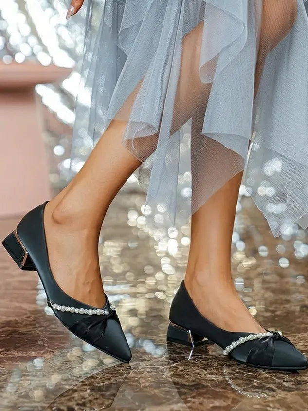 Urban Lightweight Pointed-toe Matte Satin-trimmed Rhinestone And Pearl Low-heeled Wedding Shoes