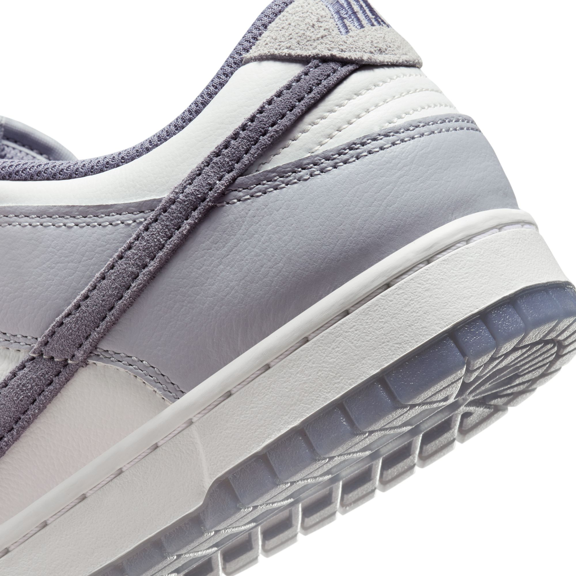 Nike Dunk Low - White/Light Carbon-Platinum Tint
