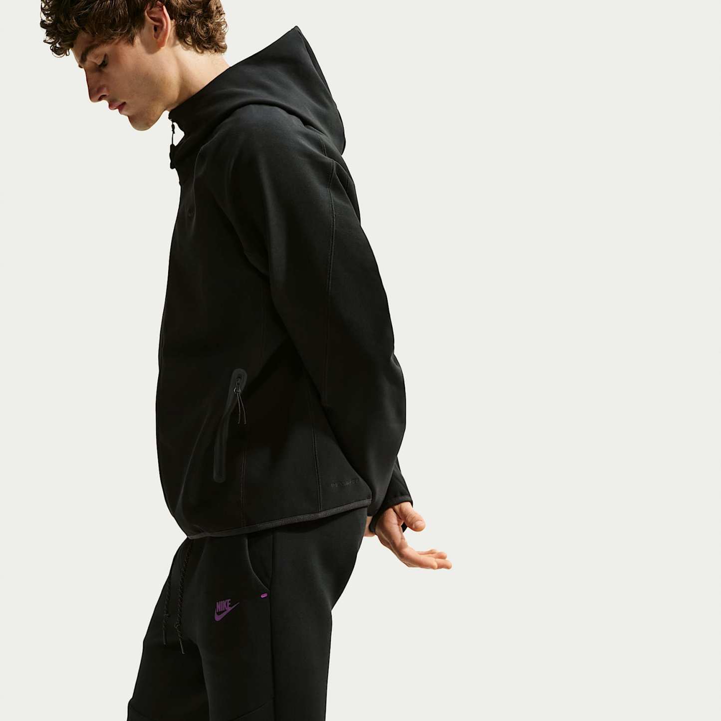 Nike Tech Men's Fleece Joggers – Black/Viotech