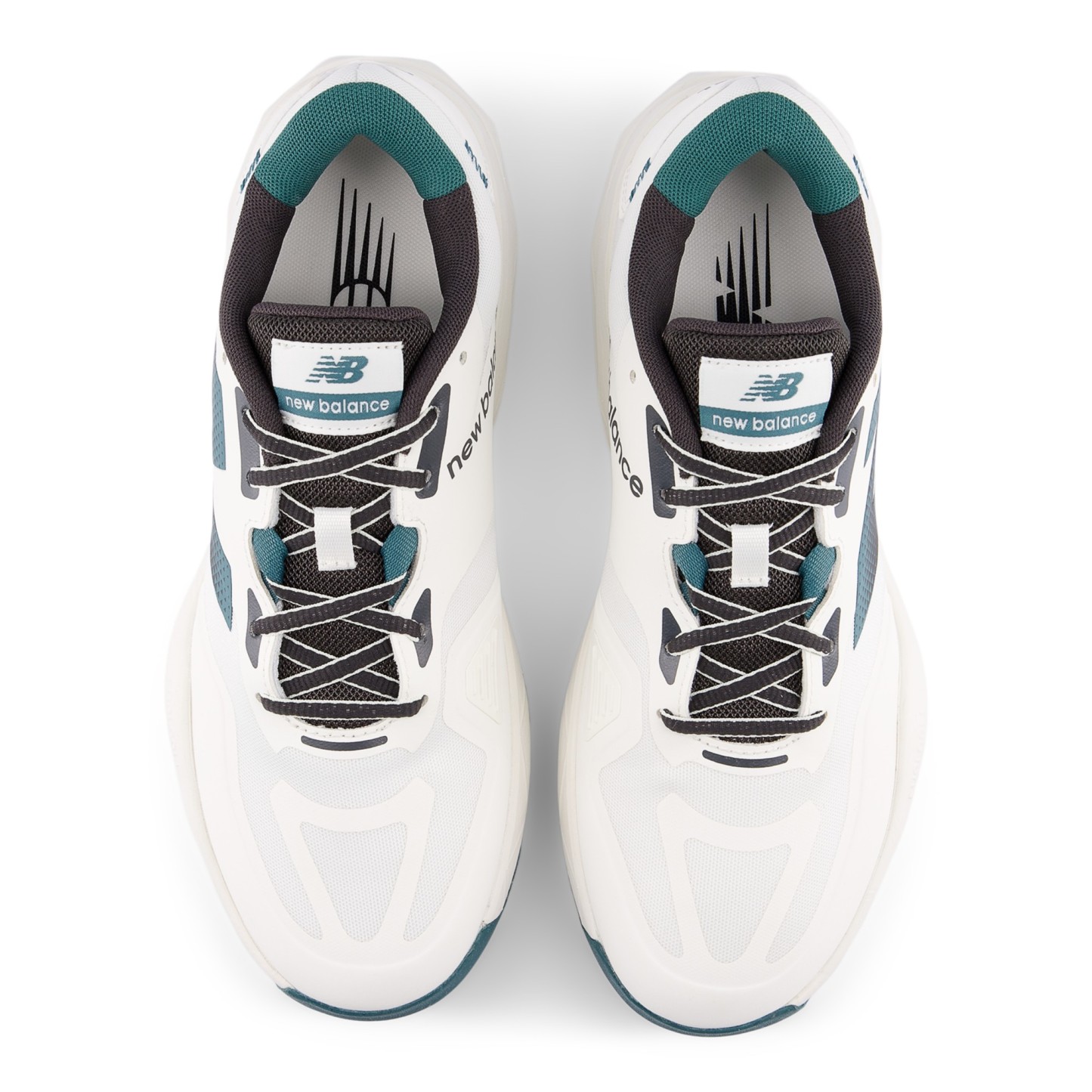 796v4 Padel – Sea Salt with New Spruce and Black